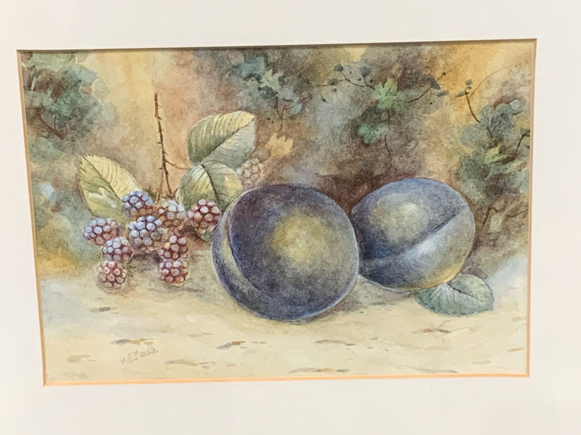 Pair of framed and glazed watercolours of still life fruit, signed M E Morris - Bild 2 aus 5