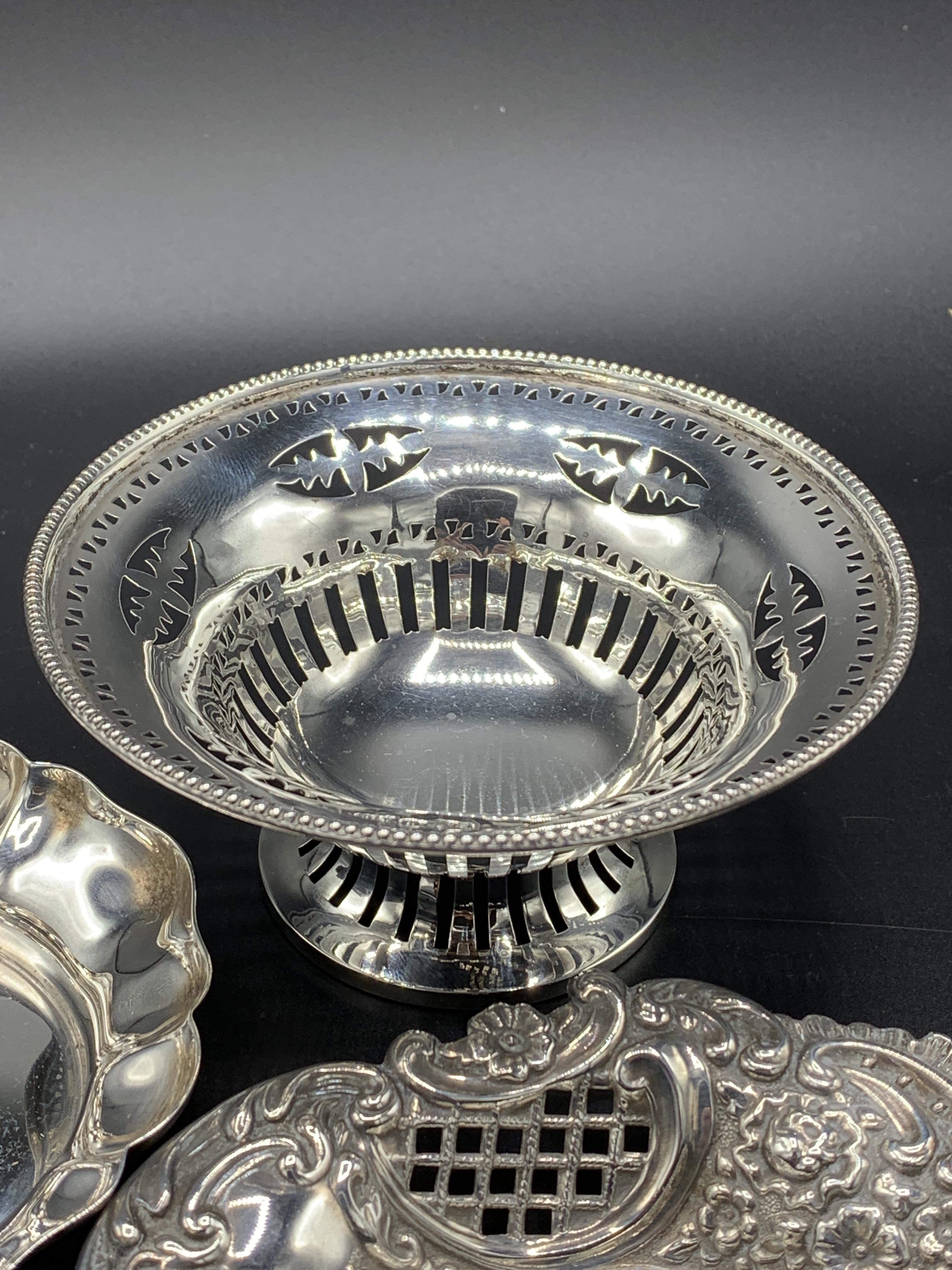 Three hallmarked silver dishes - Image 4 of 5