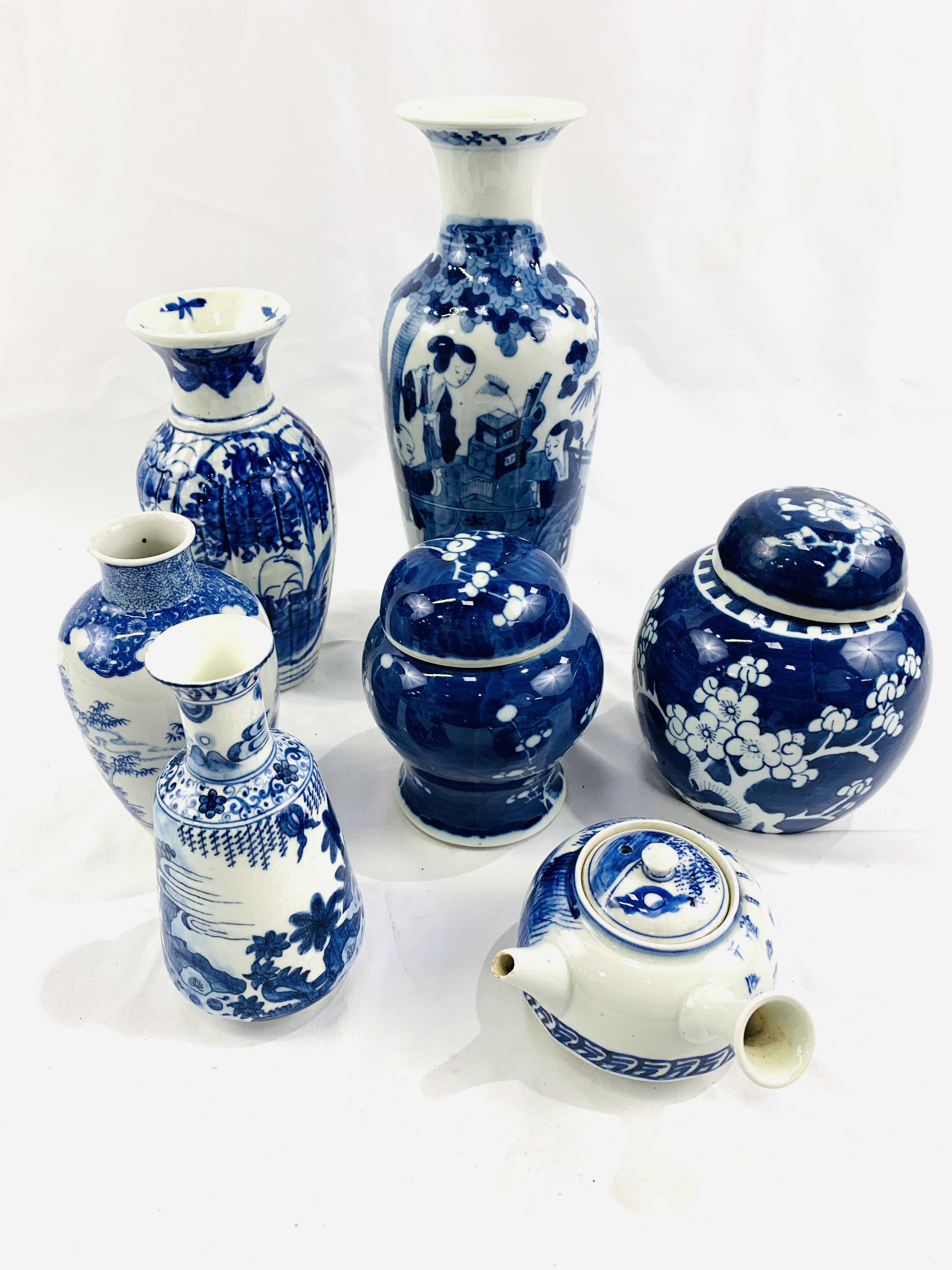 Collection of Oriental blue and white china - Image 10 of 12