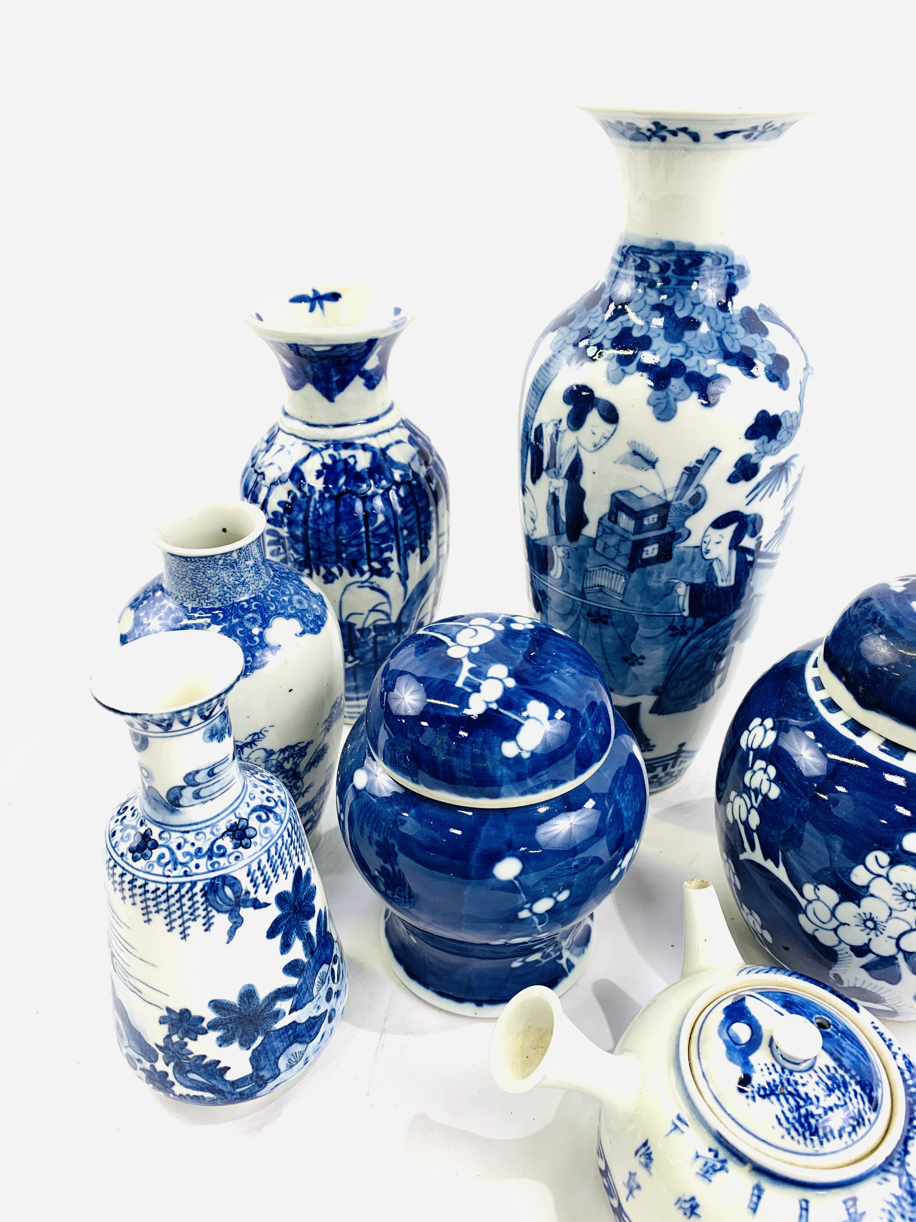 Collection of Oriental blue and white china - Image 4 of 12