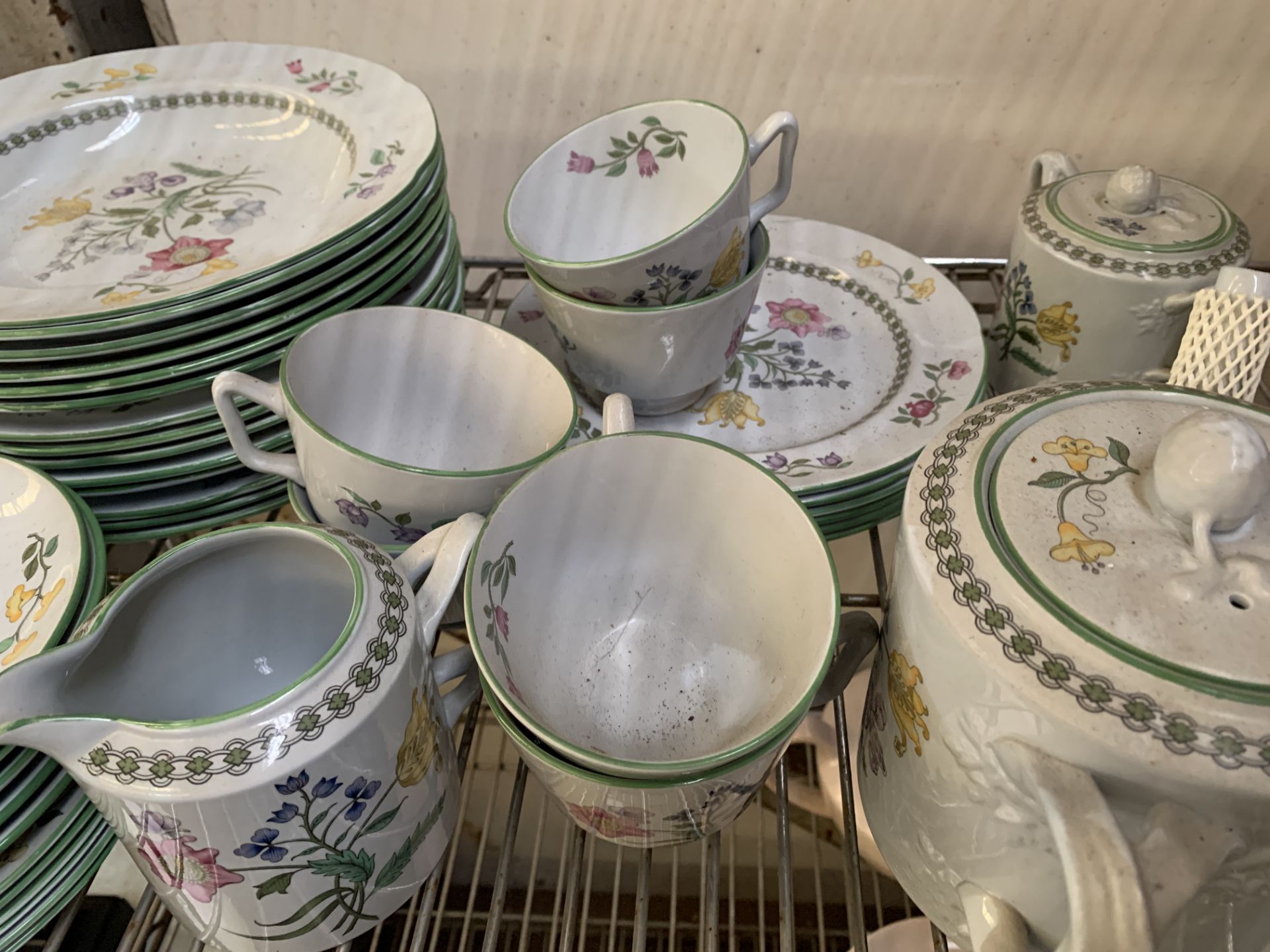 A quantity of Spode 'Summer Palace' tableware - Bild 2 aus 3