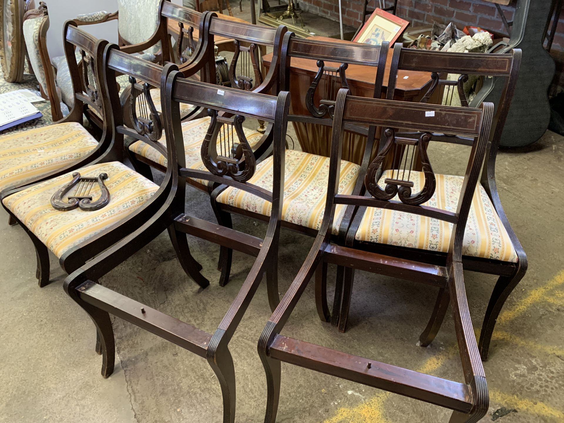 Eight reproduction dining chairs - Bild 4 aus 4