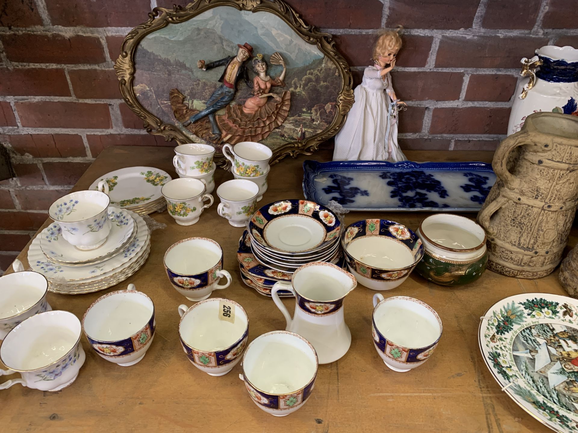 Quantity of mixed china