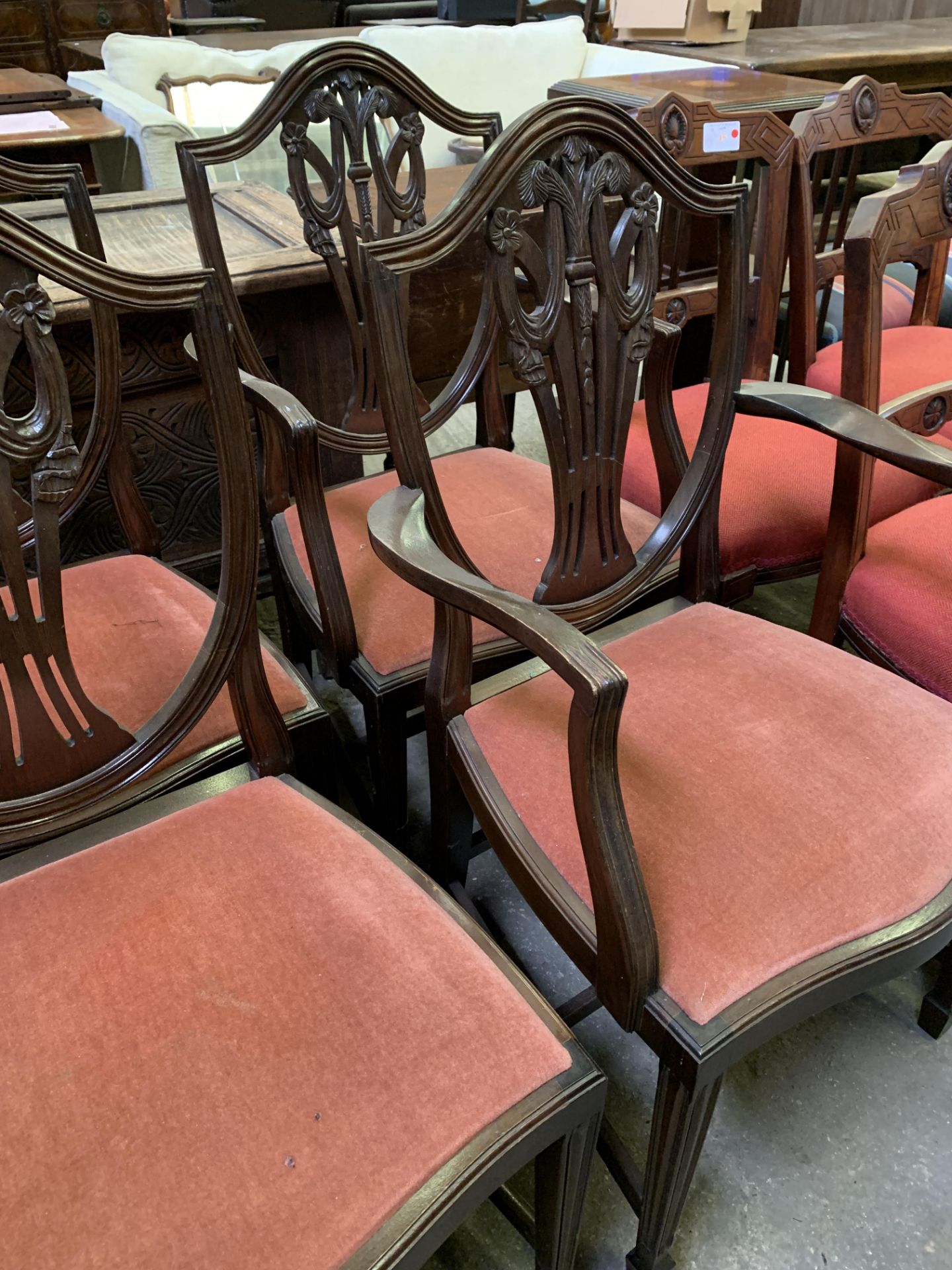 Set of six mahogany framed shield back dining chairs - Bild 3 aus 6