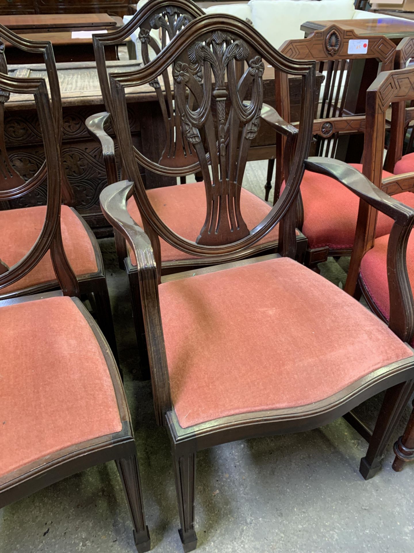 Set of six mahogany framed shield back dining chairs - Bild 4 aus 6