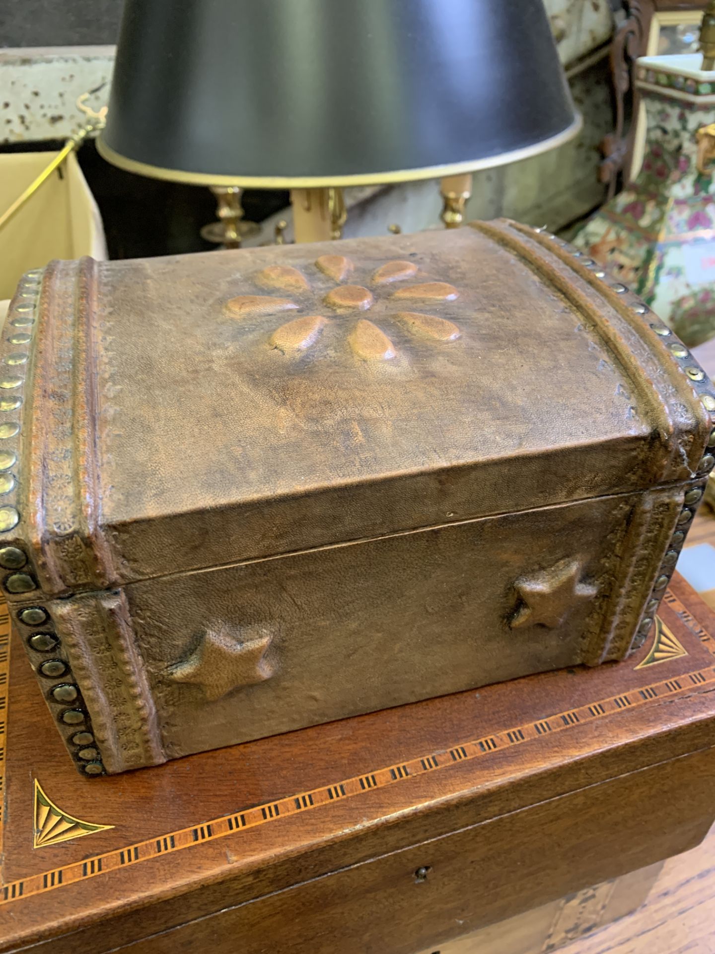 Two inlaid mahogany boxes - Image 6 of 7