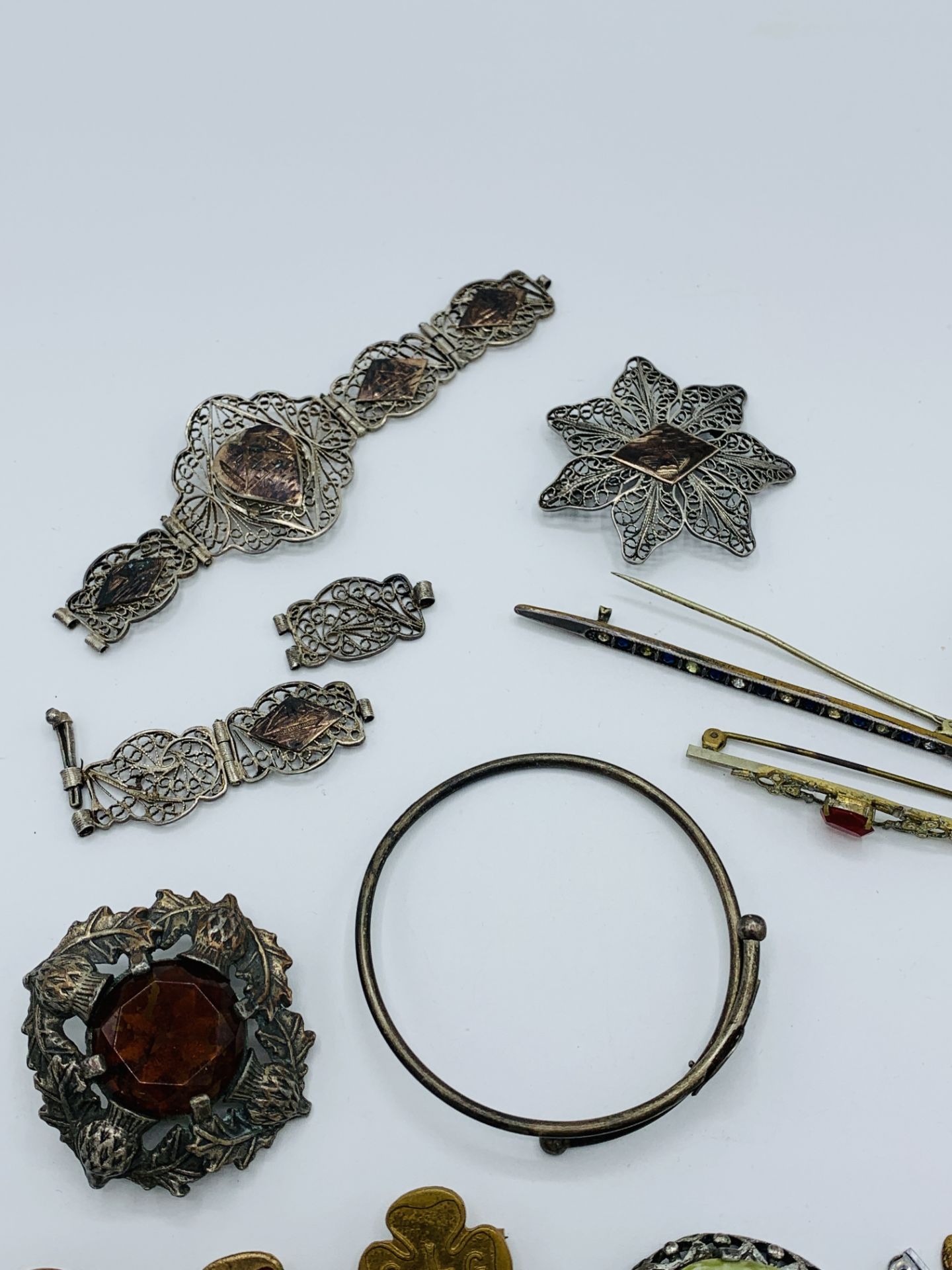 A quantity of jewellery - Image 2 of 4