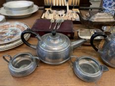 Quantity of chinaware and metalware