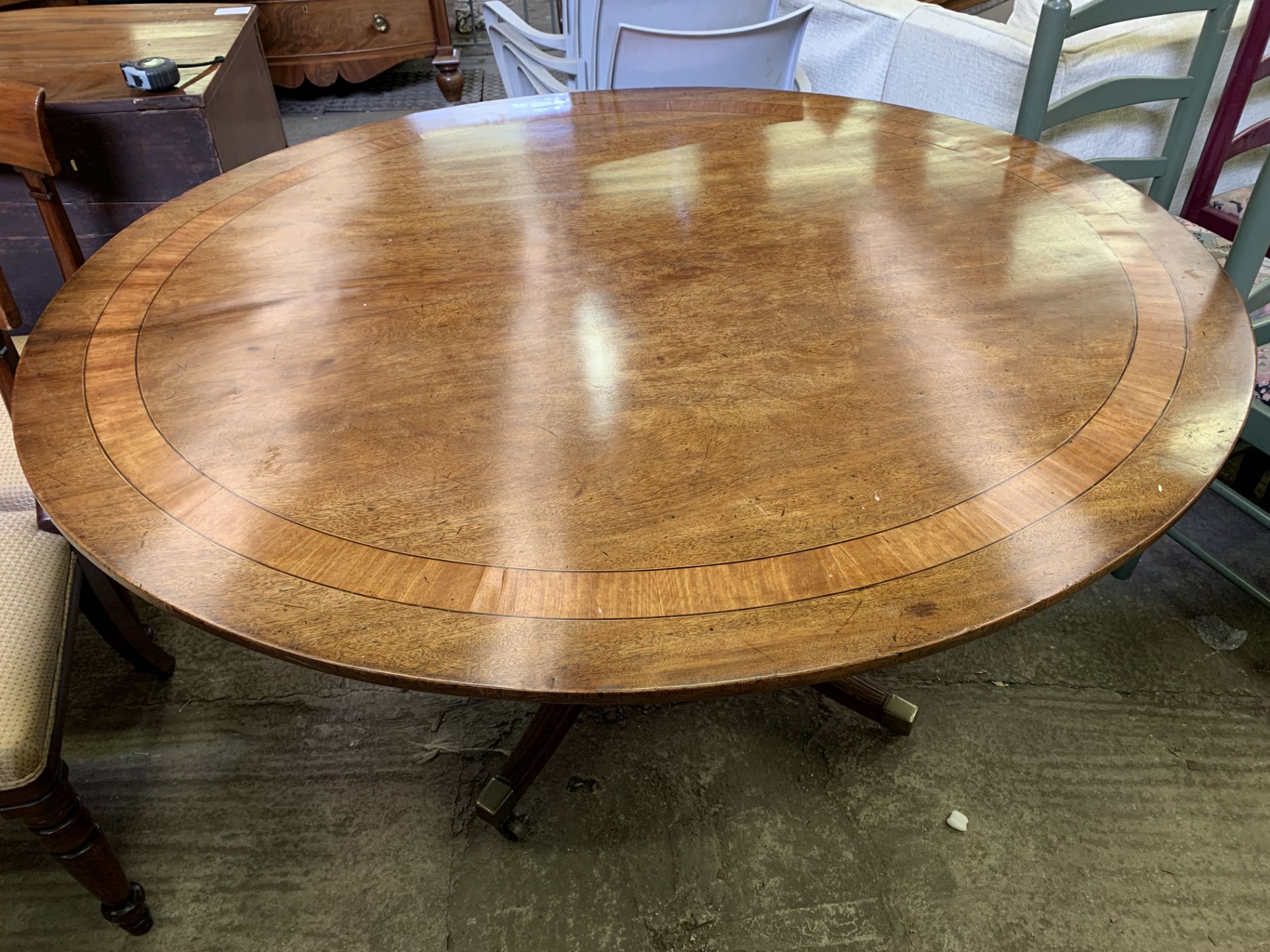 Inlaid mahogany oval tilt top dining table - Image 6 of 6