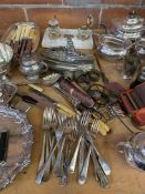 Quantity of metalware and other items