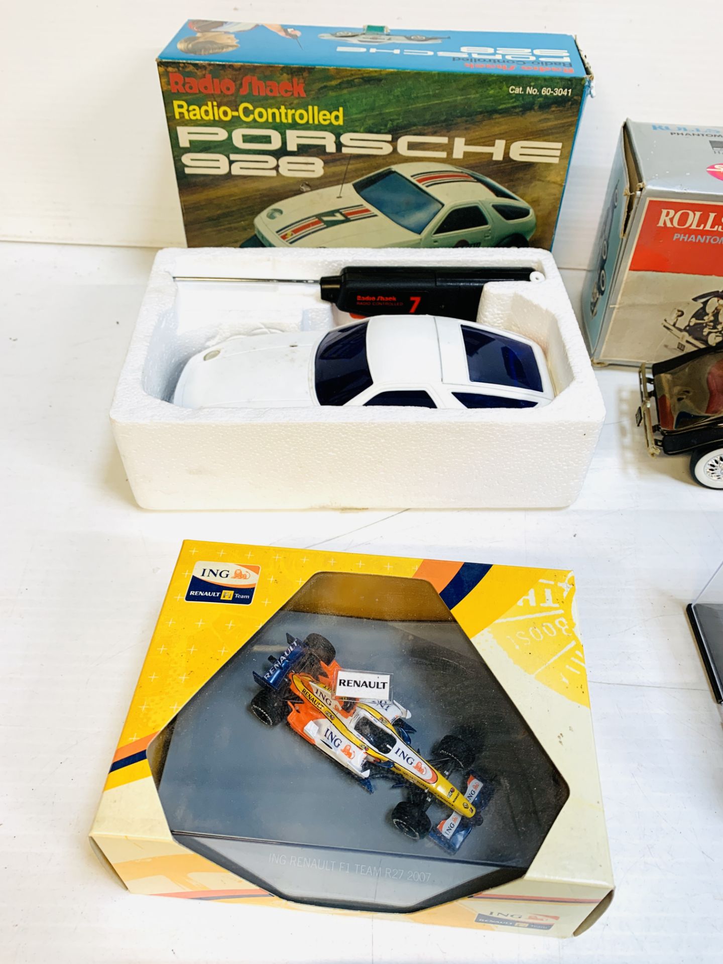 A Rolls Royce Phantom II transistor radio; a Radio-controlled model Porsche 928 with others - Image 5 of 6