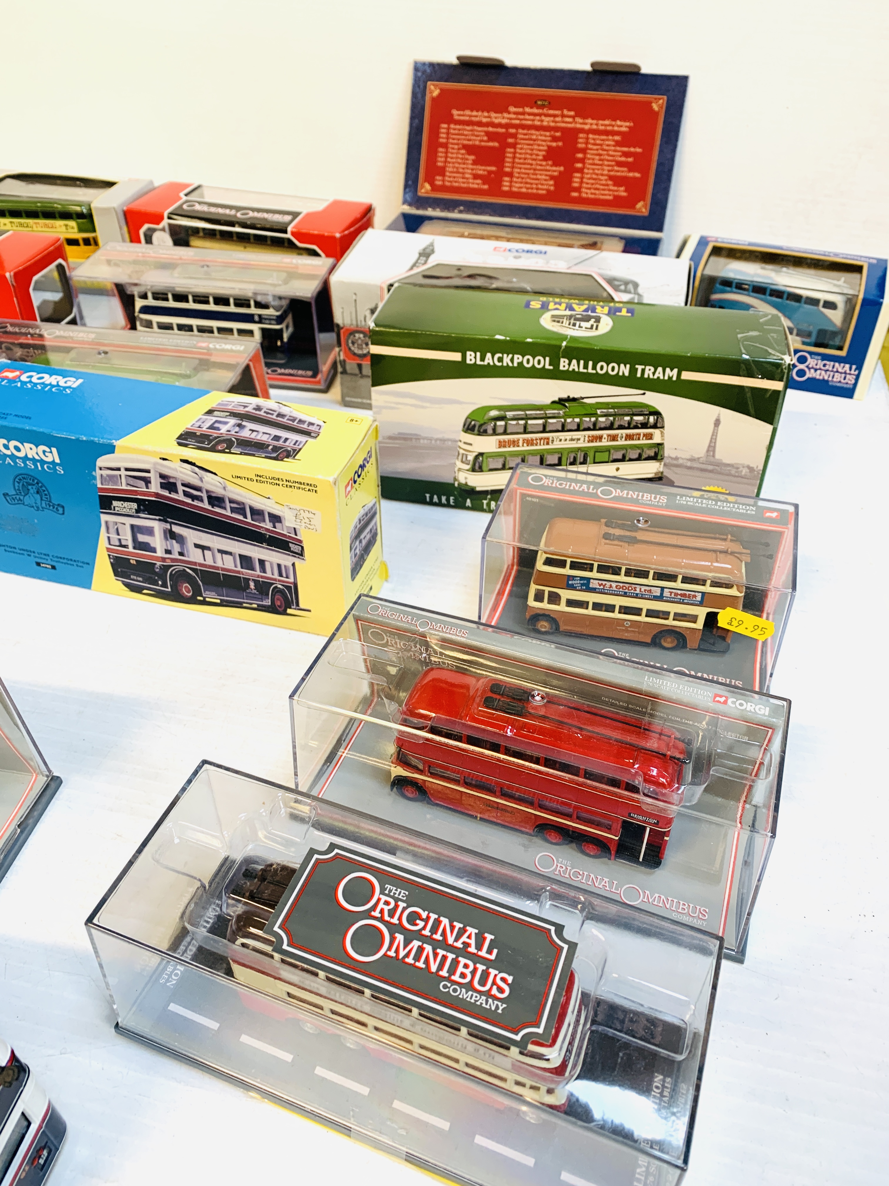 Collection of diecast model coaches, buses and trolley buses - Image 2 of 6