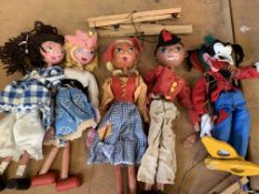 Five Pelham puppets