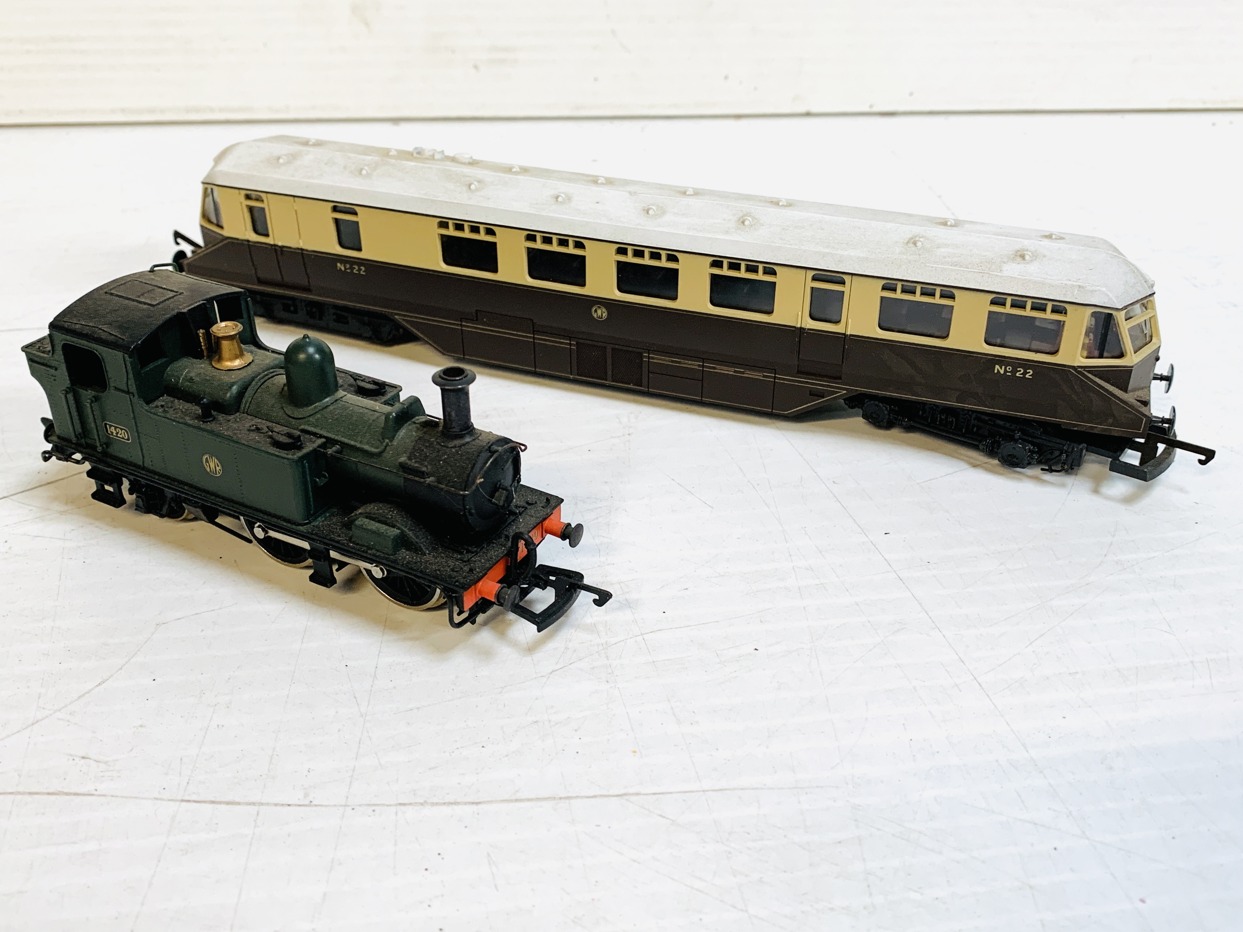 Lima electric-gauge model electric train; and a Dopal model electric tank engine