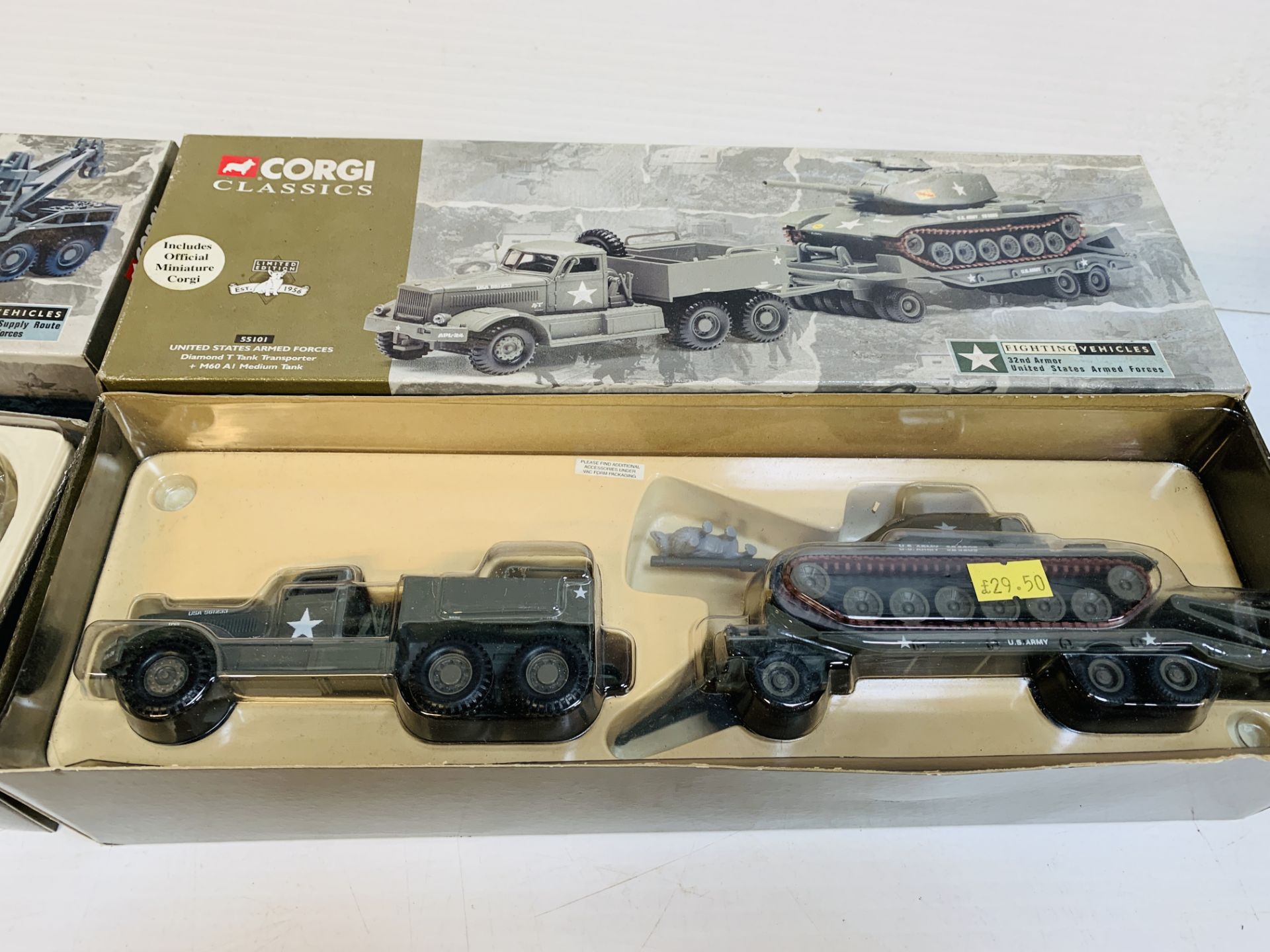 Corgi Classics US Army Diamond T tank transporter and T wrecker; M60 tank - Image 2 of 5