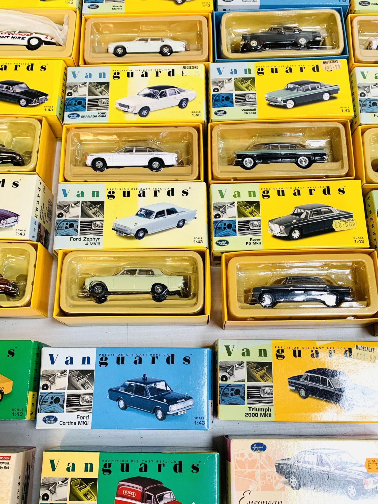 Nineteen boxed Vanguards diecast model cars and vans. - Image 5 of 6