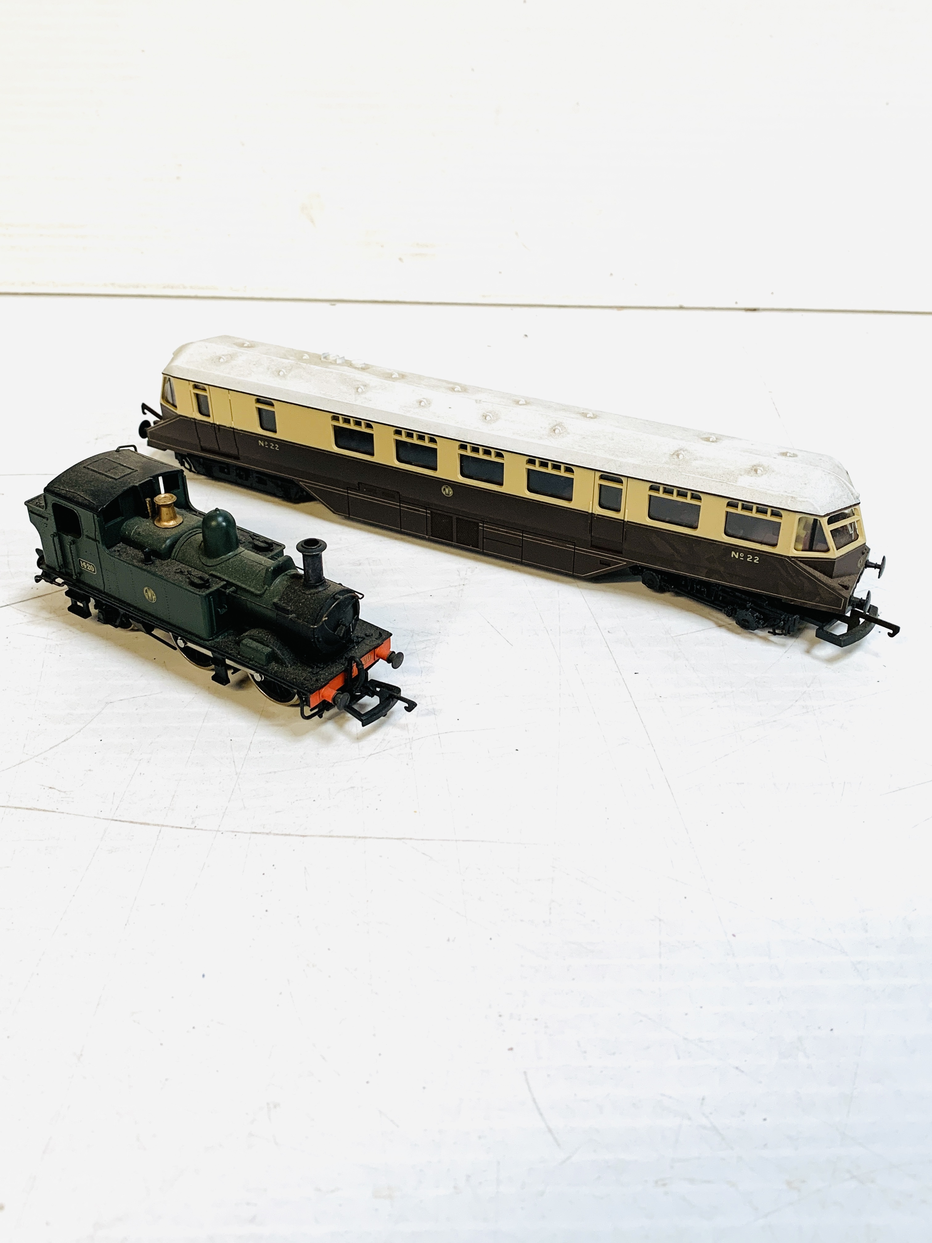 Lima electric-gauge model electric train; and a Dopal model electric tank engine - Image 2 of 5