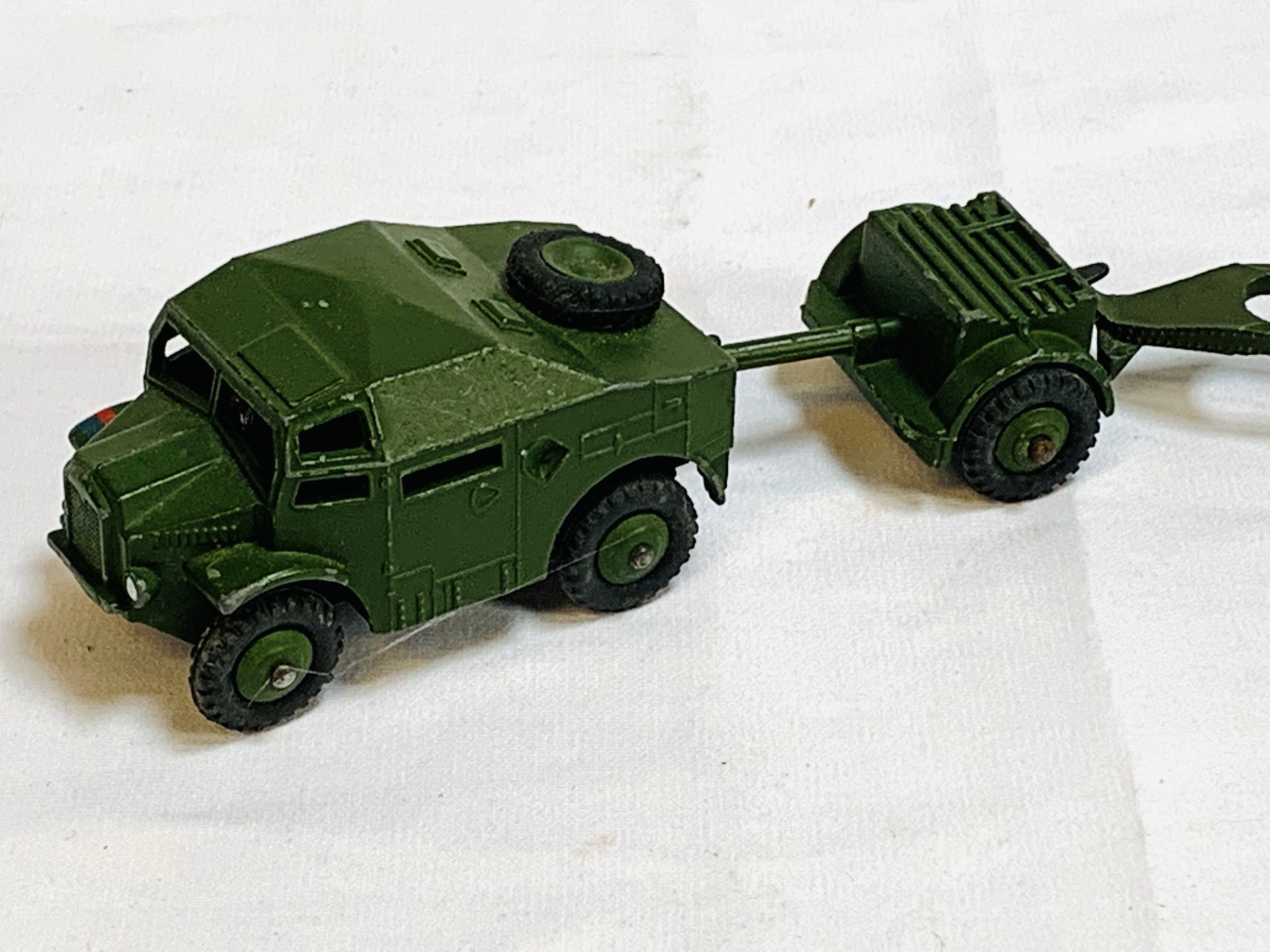 Dinky toys No. 688 Field artillery tractor - Image 2 of 3