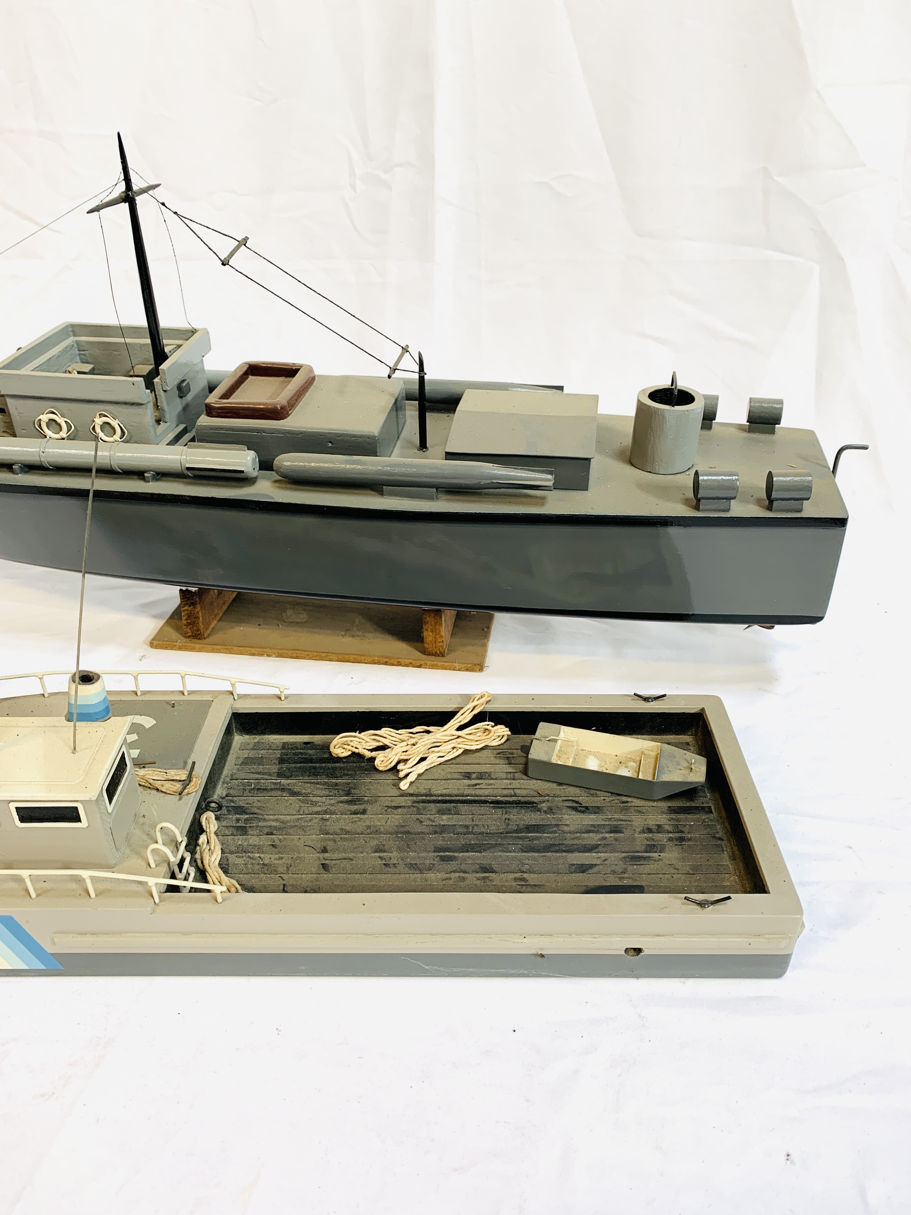 Wooden model motor torpedo boat; and a wooden model ferry - Image 7 of 8