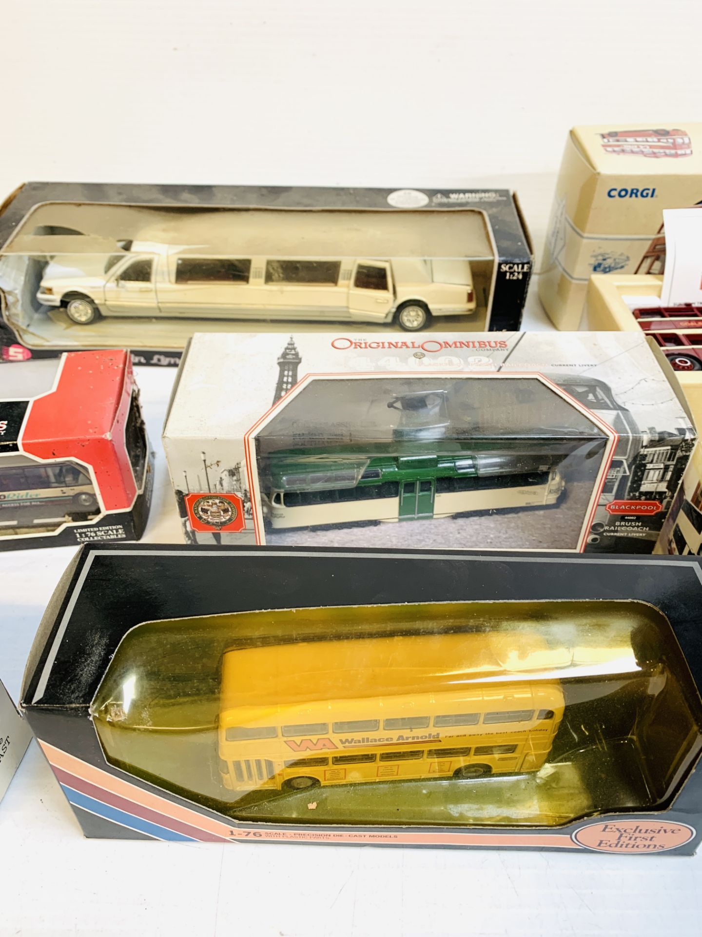 A collection of model vehicles - Image 3 of 7