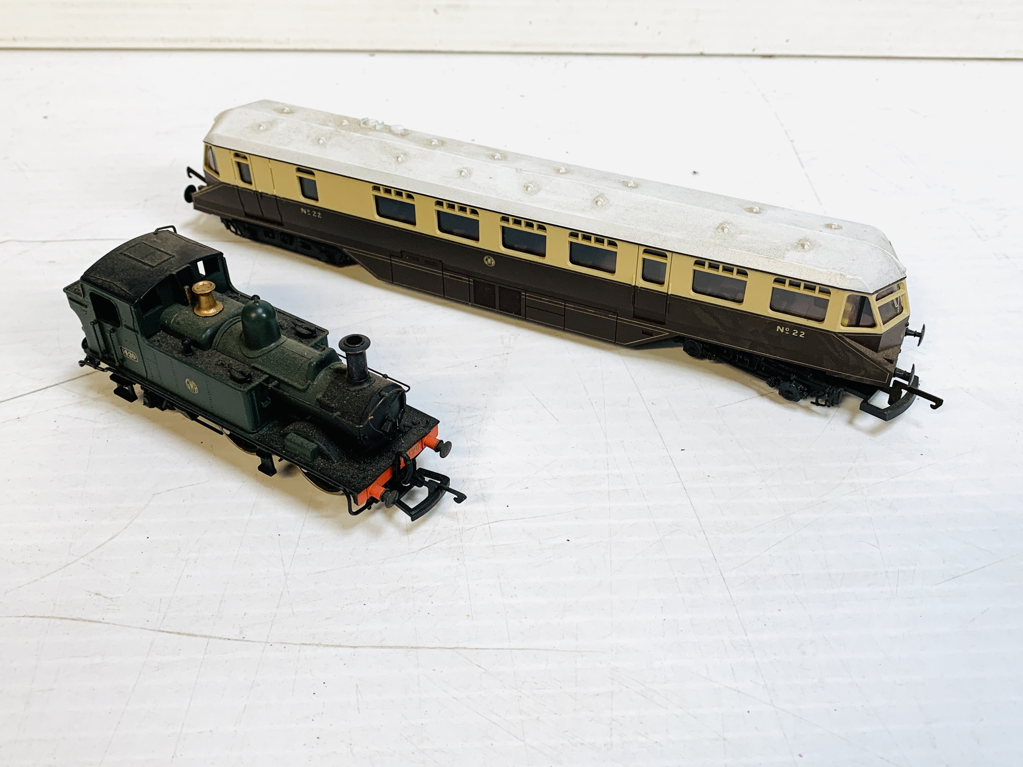 Lima electric-gauge model electric train; and a Dopal model electric tank engine - Image 5 of 5