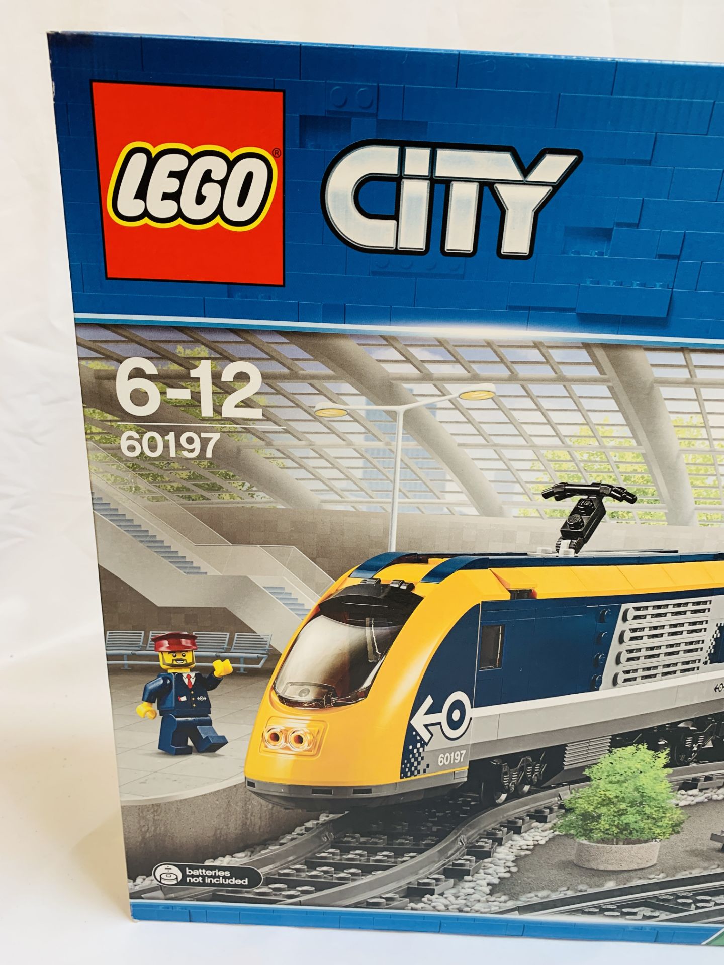 Lego City model 60197 train set - Bild 2 aus 4