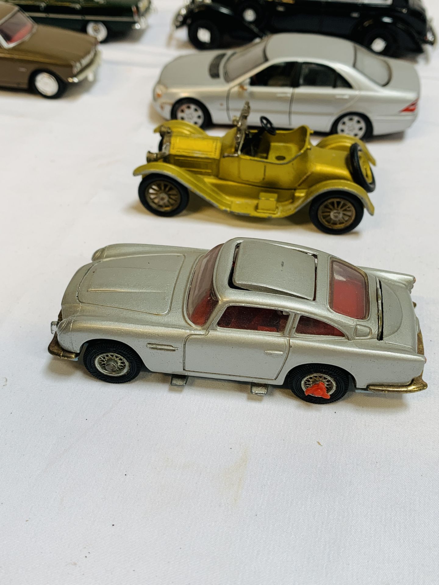 Seventeen diecast model cars - Bild 6 aus 6