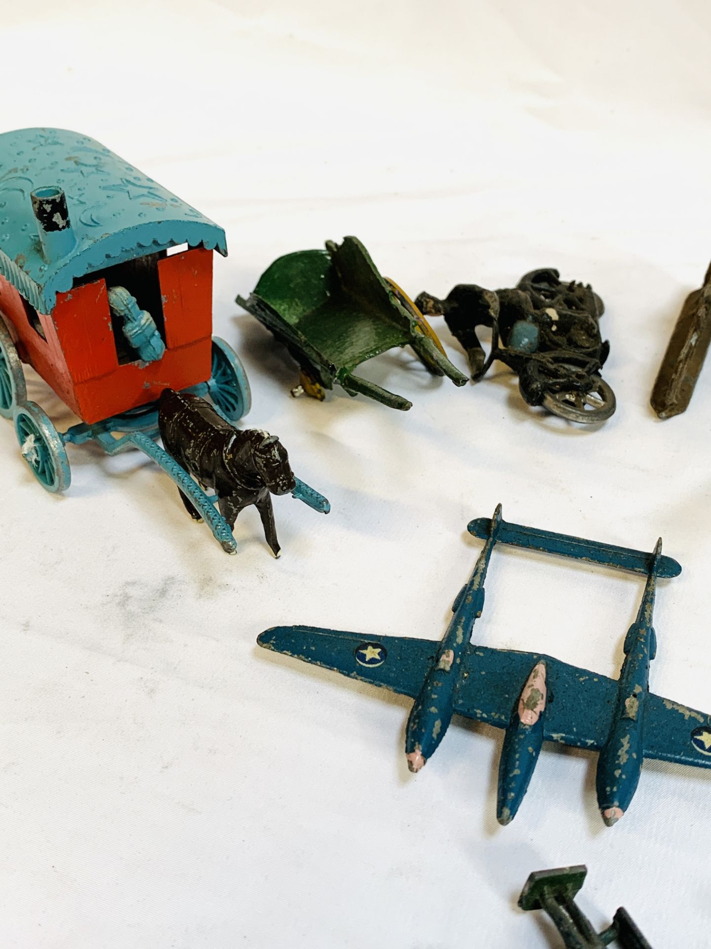 Metal model gypsy caravan and horse; together with other metal and lead models - Image 3 of 4