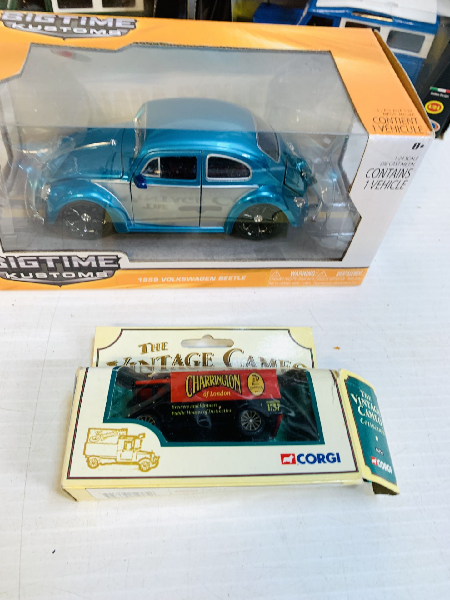 Two Burago diecast Land Rovers; a Big Time Kustoms diecast Volkswagen Beetle and others - Image 5 of 5