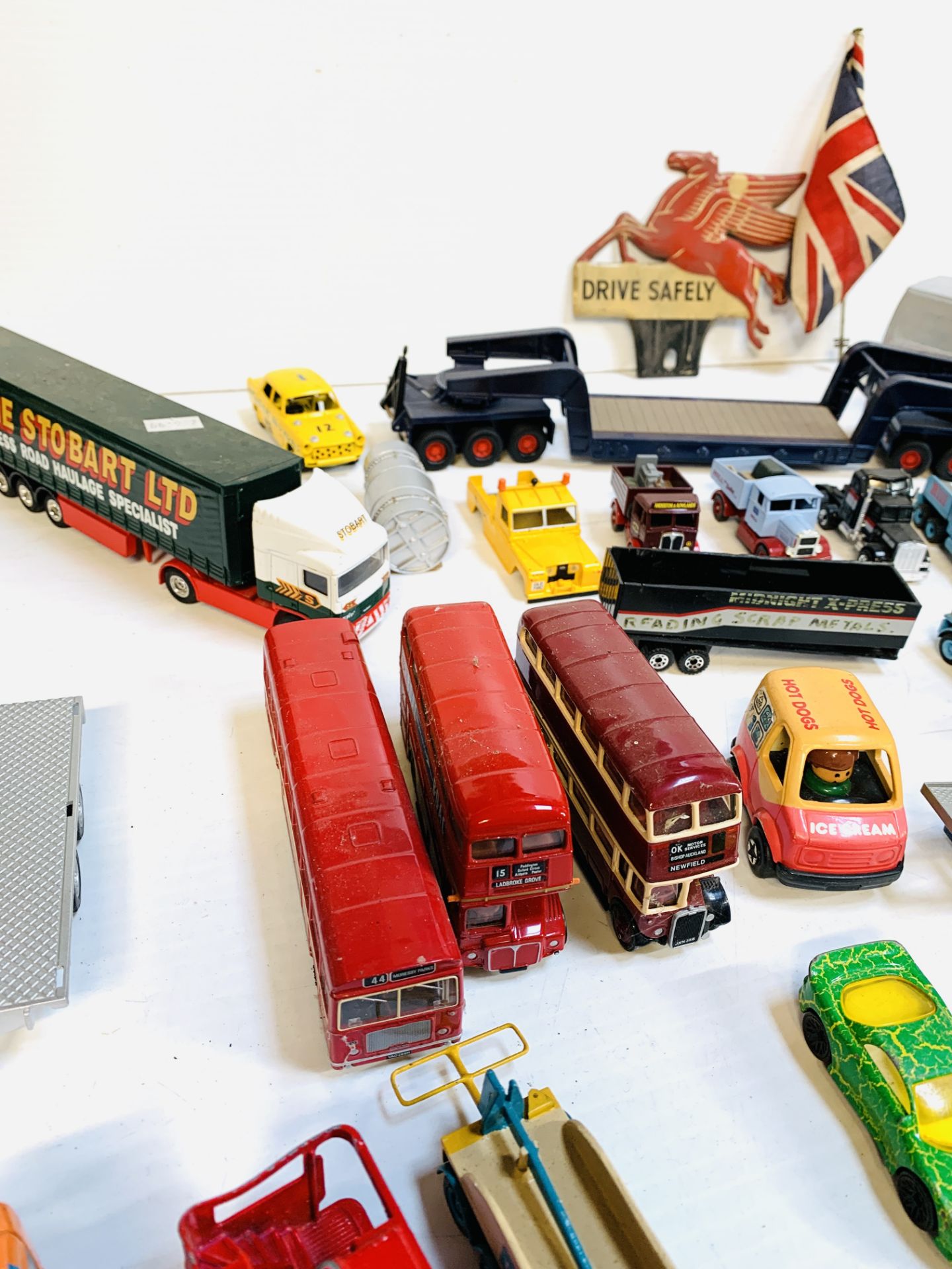 Collection of mainly diecast model vehicles - Image 5 of 8