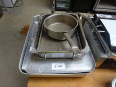 Baking trays and sauce pan