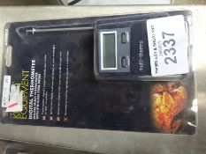 Digital thermometer