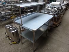 Preparation table and undershelf with gantry