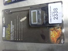 Digital thermometer