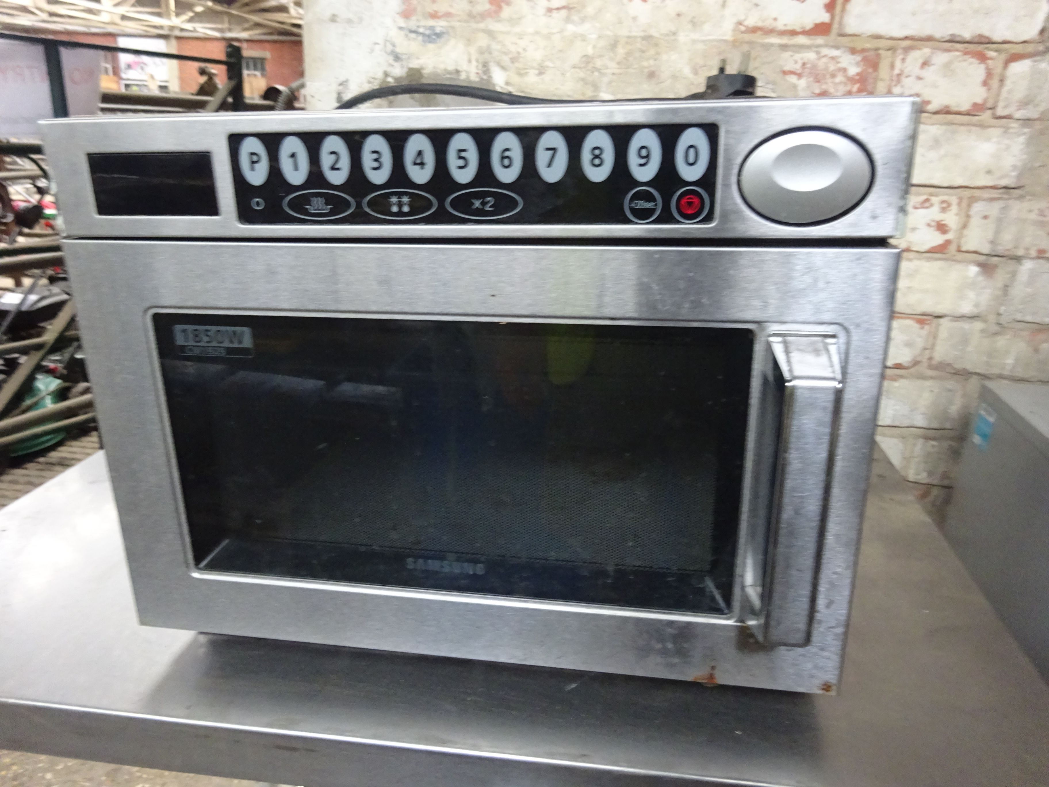 Samsung CM1929 1850w microwave