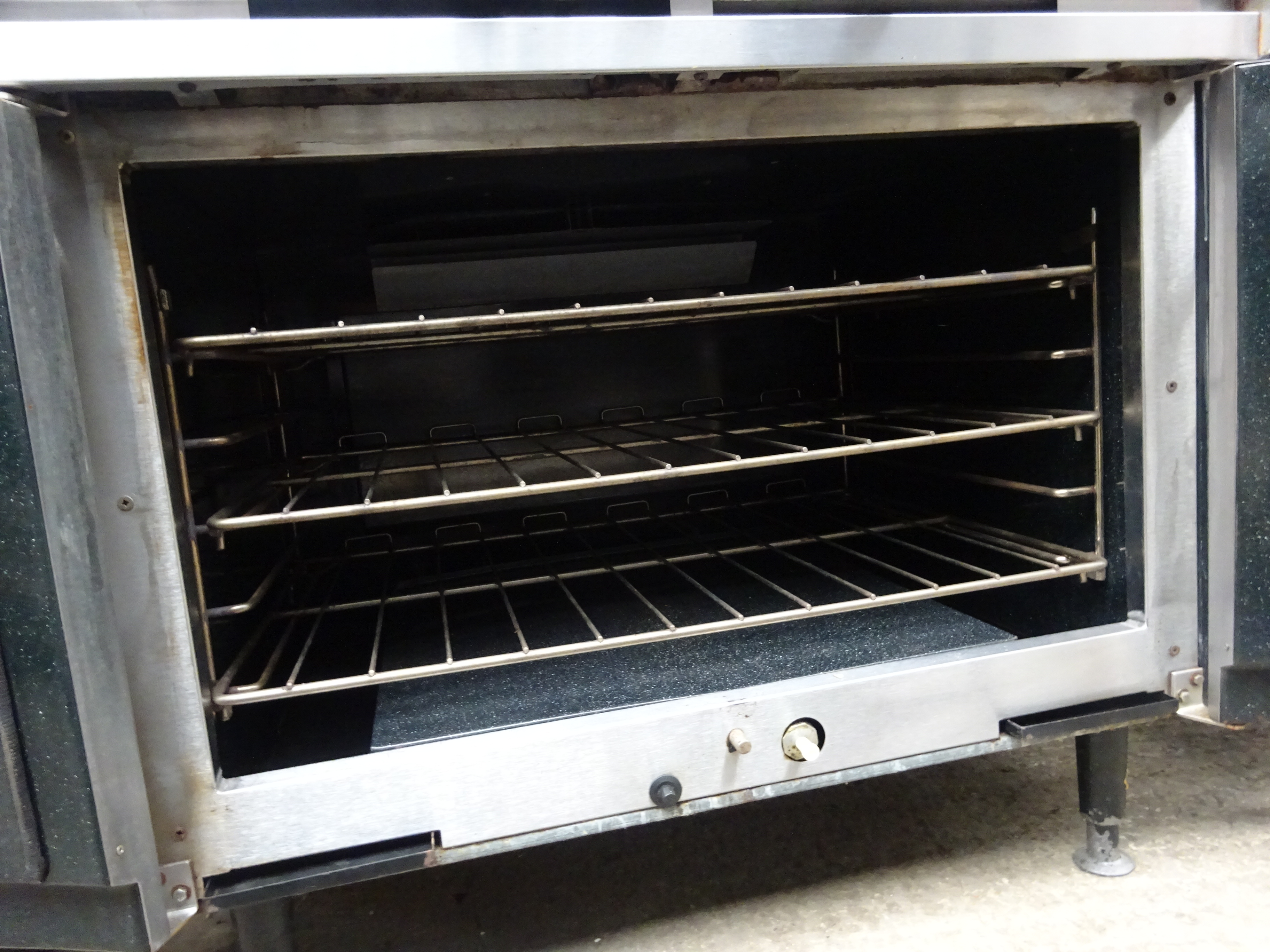 Falcon dominator solid top oven, gas - Image 3 of 3