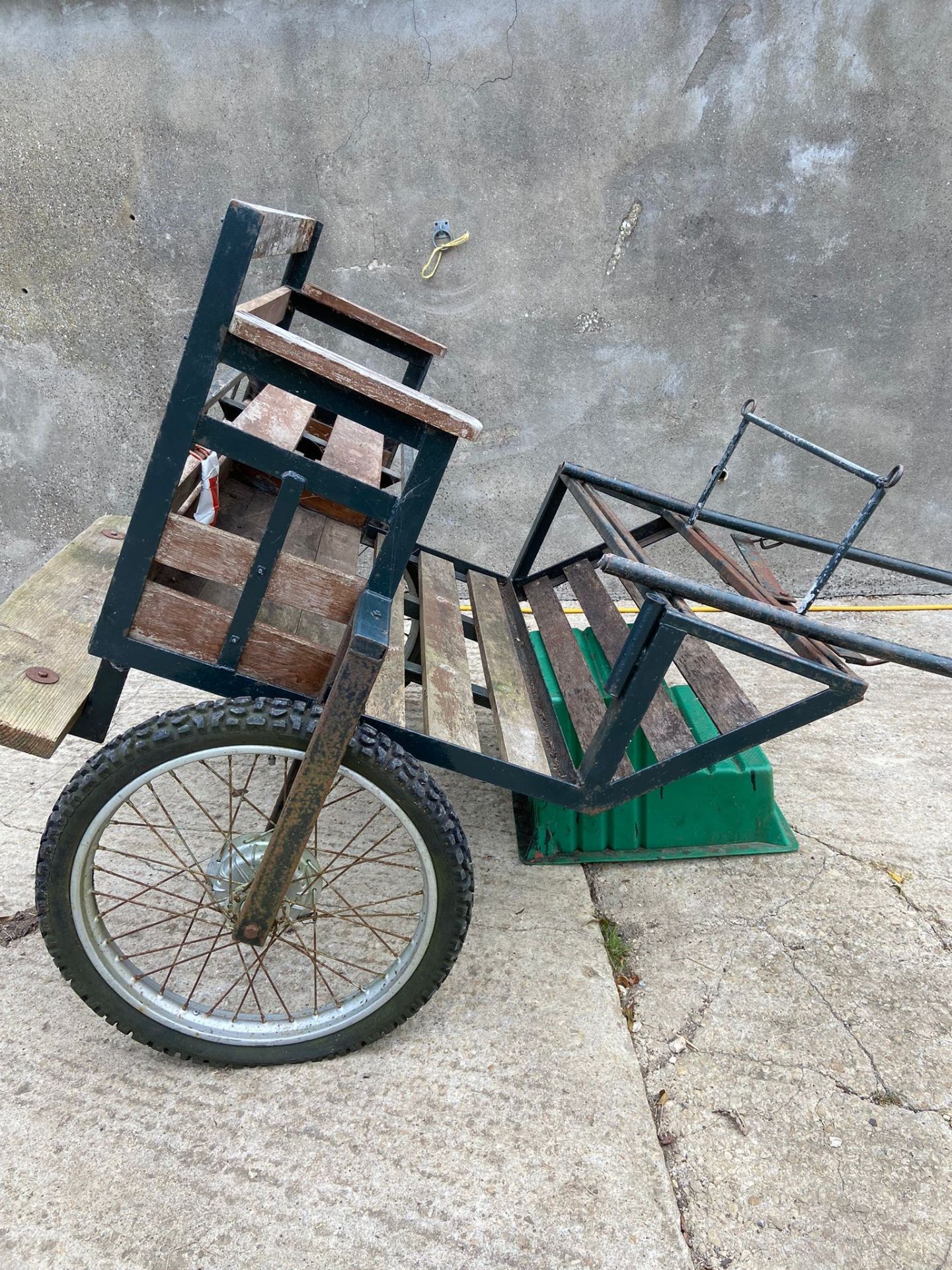 TWO WHEEL EXERCISE CART to suit 15.2hh - Image 2 of 4