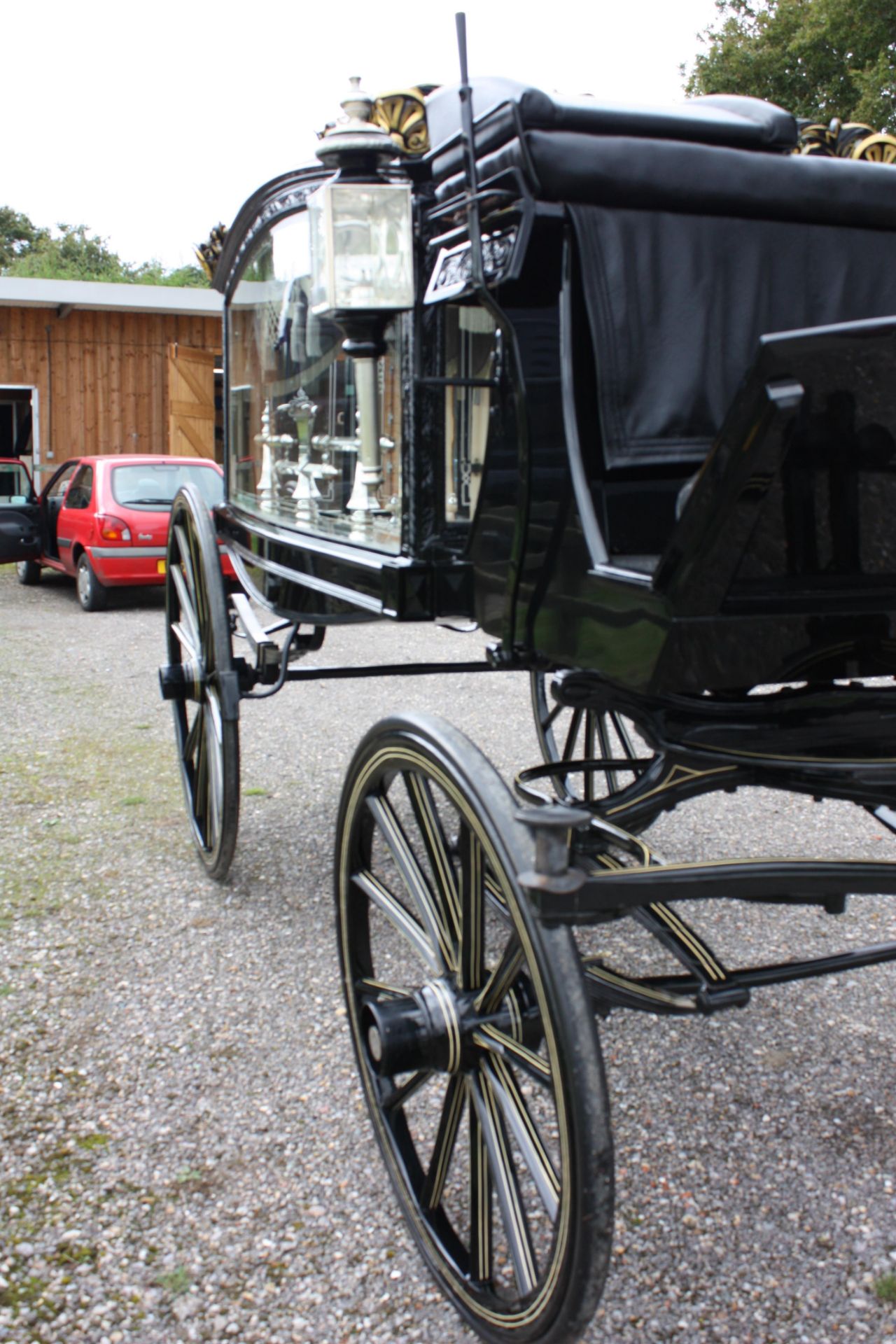 A FINE ENGLISH HEARSE - Image 10 of 11