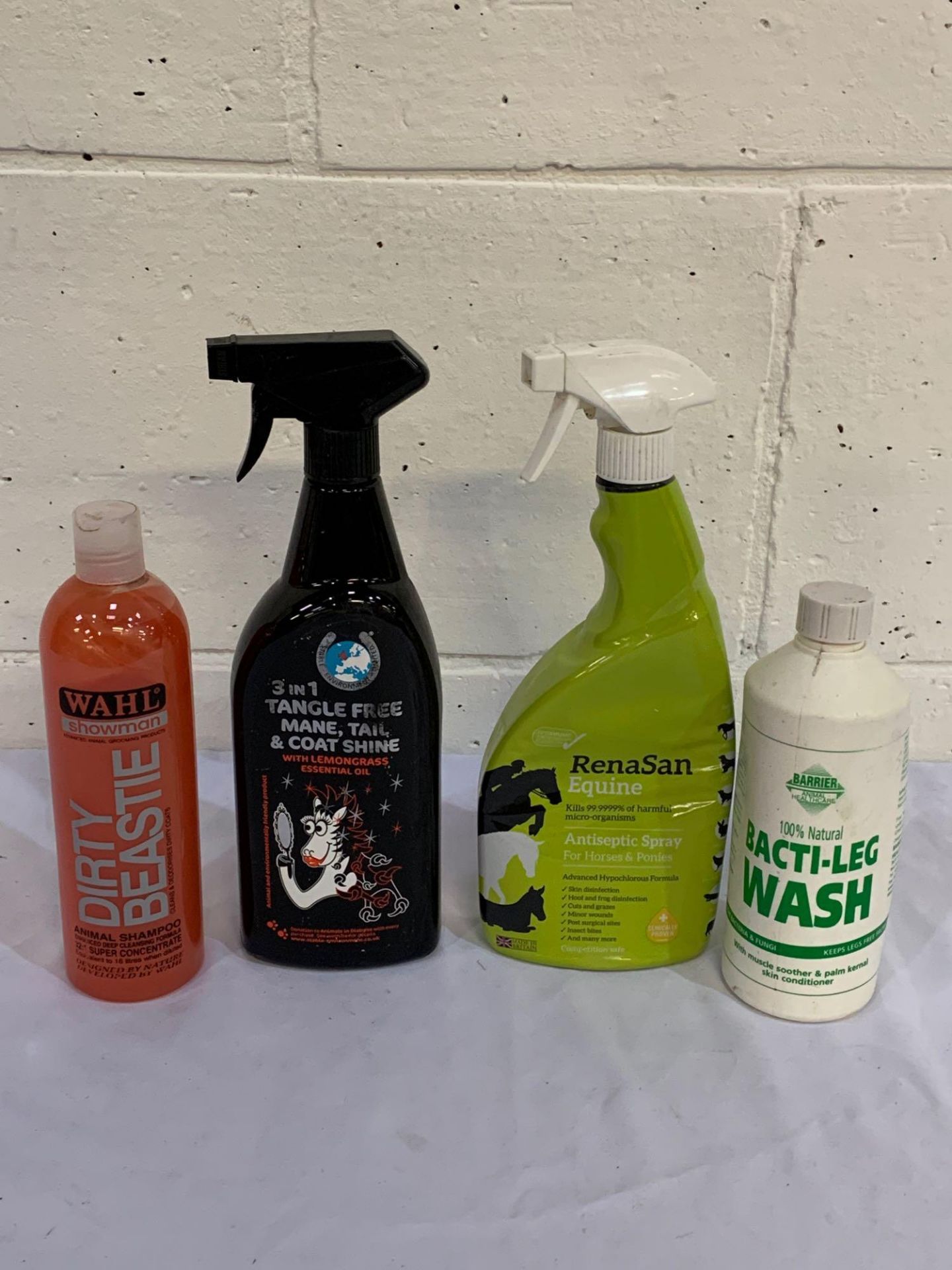 Barrier Balti-leg wash, Wahl showman shampoo, Renasan antiseptic spray and tangle free spray.