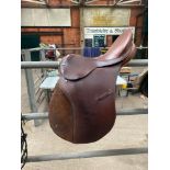 Brown leather English saddle with cover, 17"