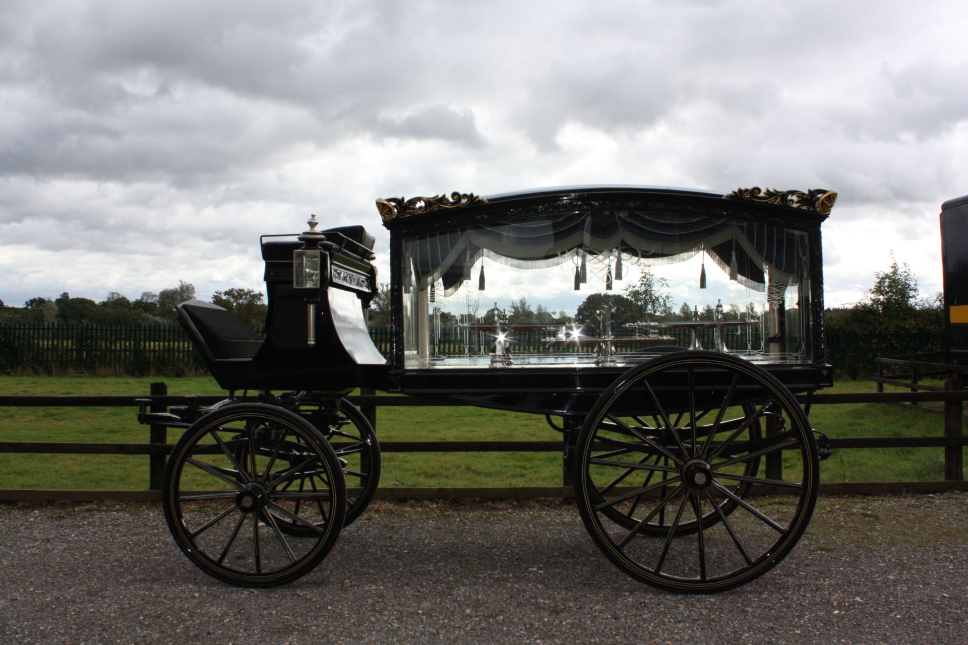 A FINE ENGLISH HEARSE - Image 5 of 11