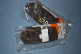 2 pairs of synthetic driving gloves.