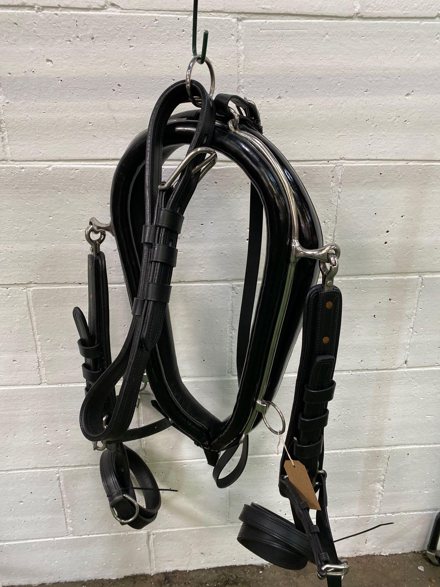 Set of black/whitemetal PAIR harness with 23ins collars with long breechings. This item carries VAT - Image 12 of 14
