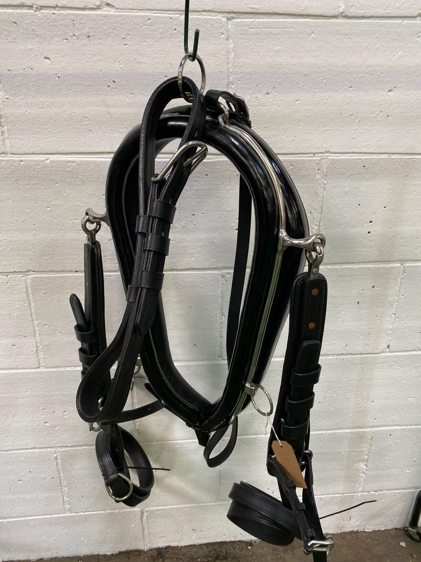 Set of black/whitemetal PAIR harness with 23ins collars with long breechings. This item carries VAT - Bild 12 aus 14