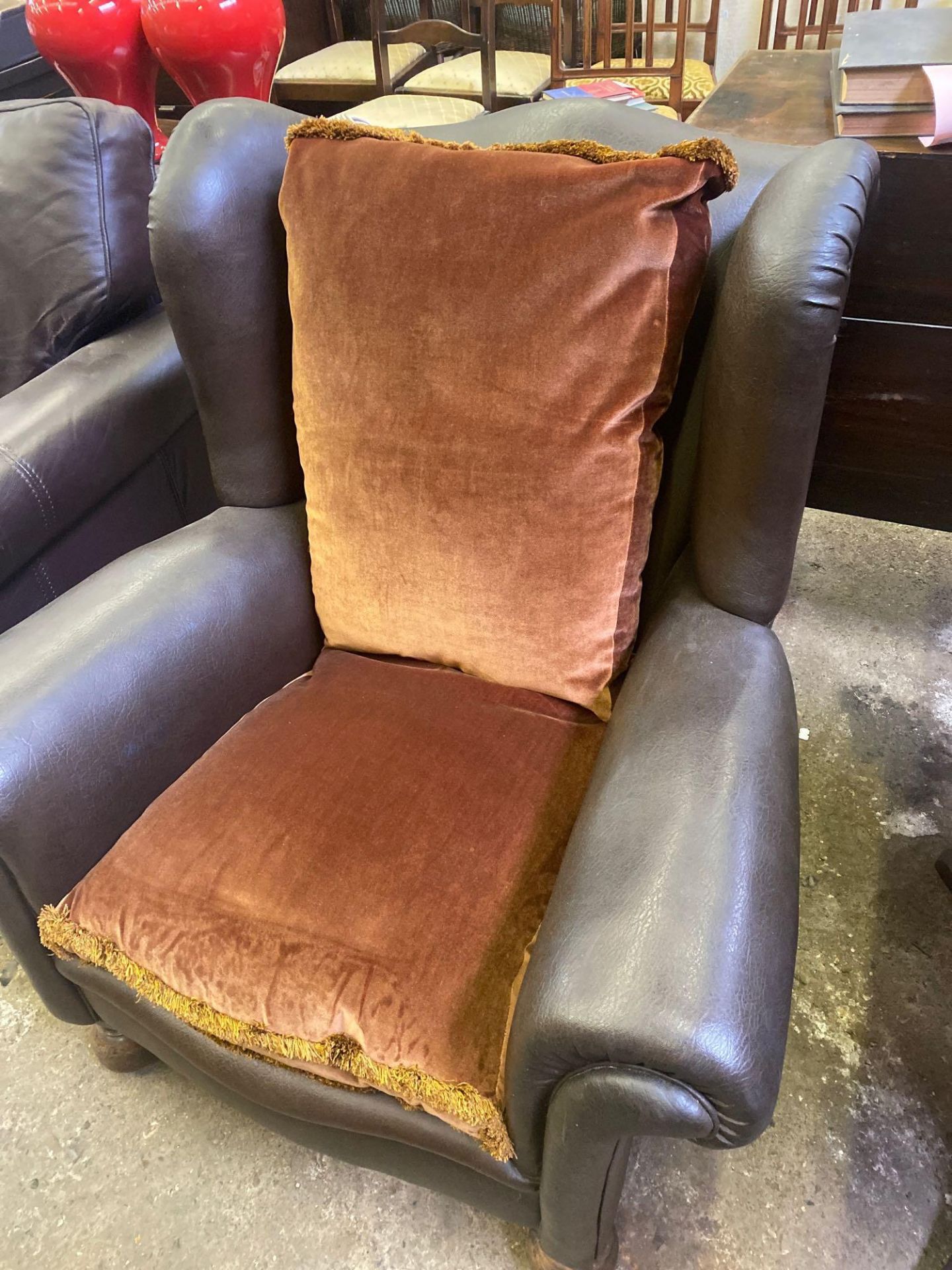 Dark brown faux leather deep wingback armchair - Bild 2 aus 3