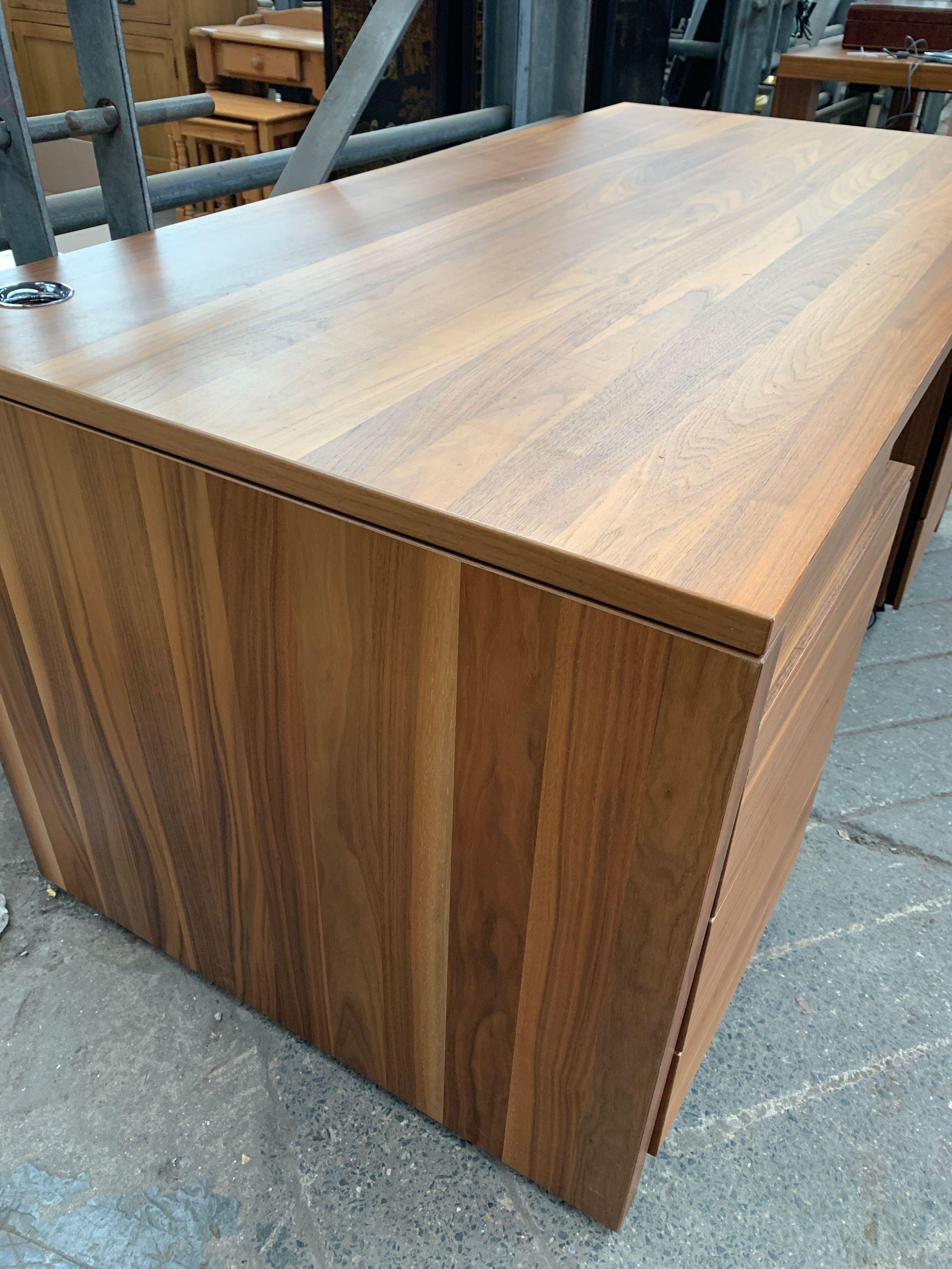 Mahogany veneer desk - Image 8 of 8