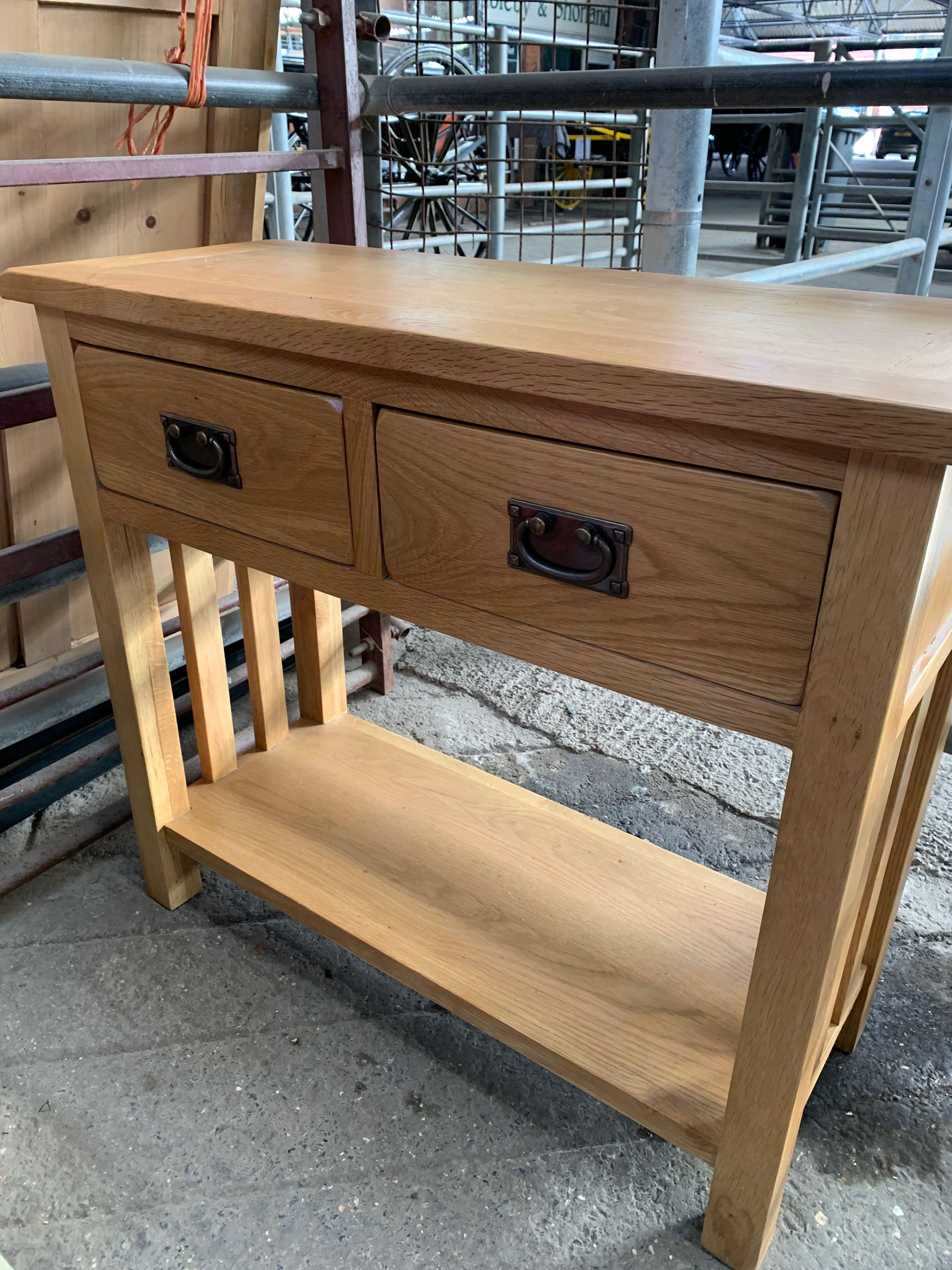 Oak veneer console table - Image 4 of 4