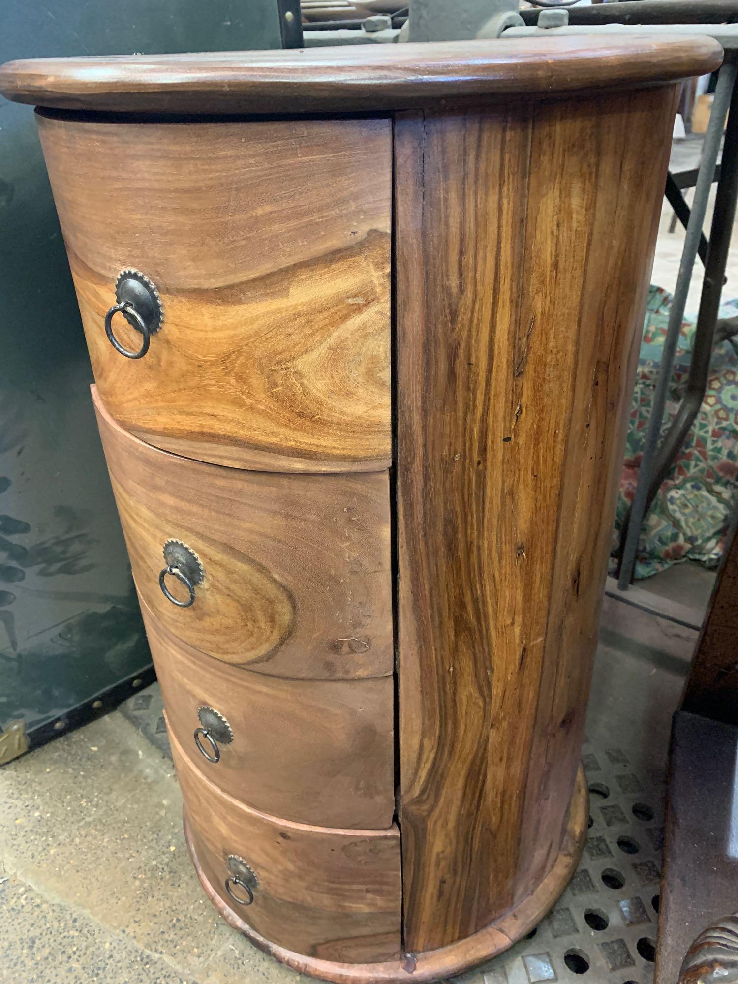 Hardwood chest of drawers - Image 4 of 4