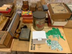 Quantity of wooden jigsaws, chess sets, draughts, dominoes and other gaming items