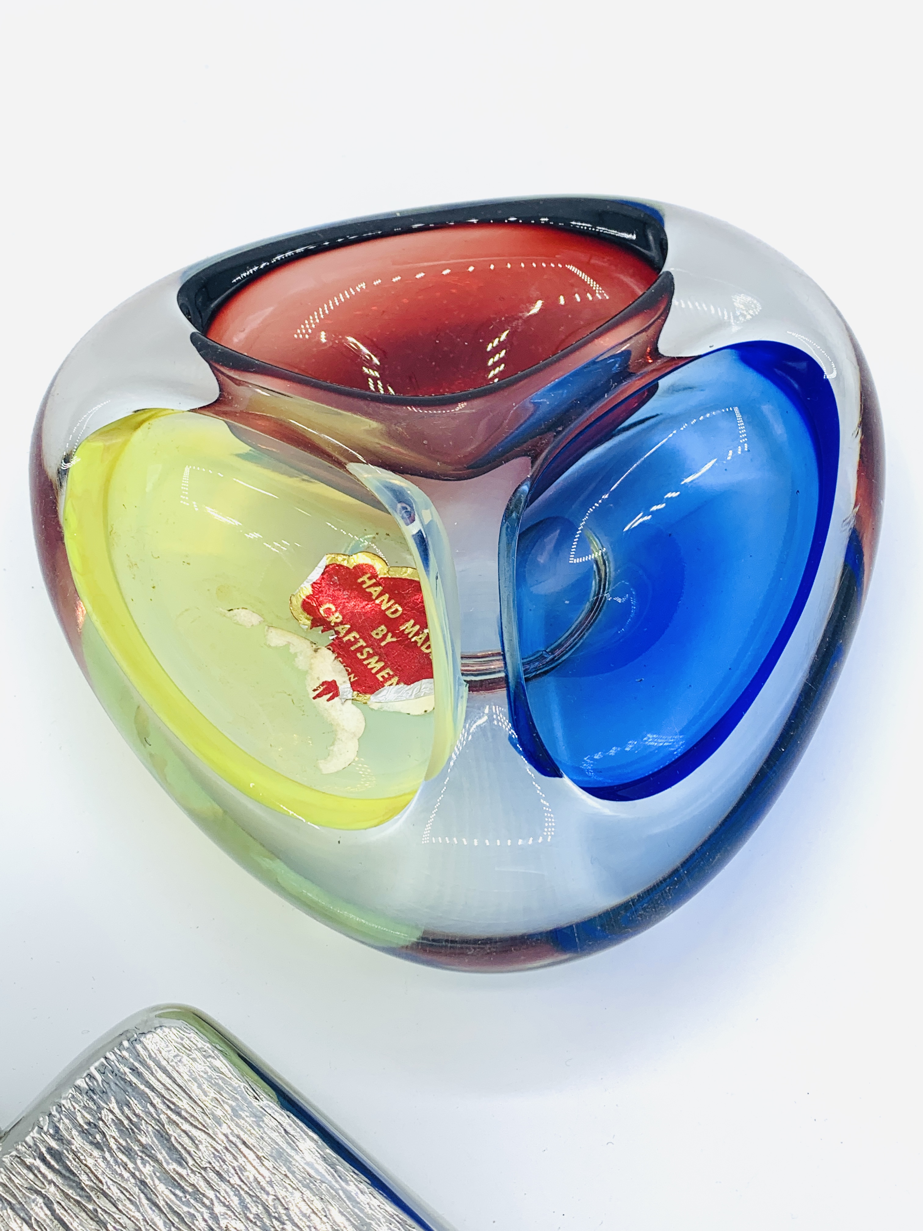 A pewter hip flask with coloured glass trefoil bowl - Image 2 of 4